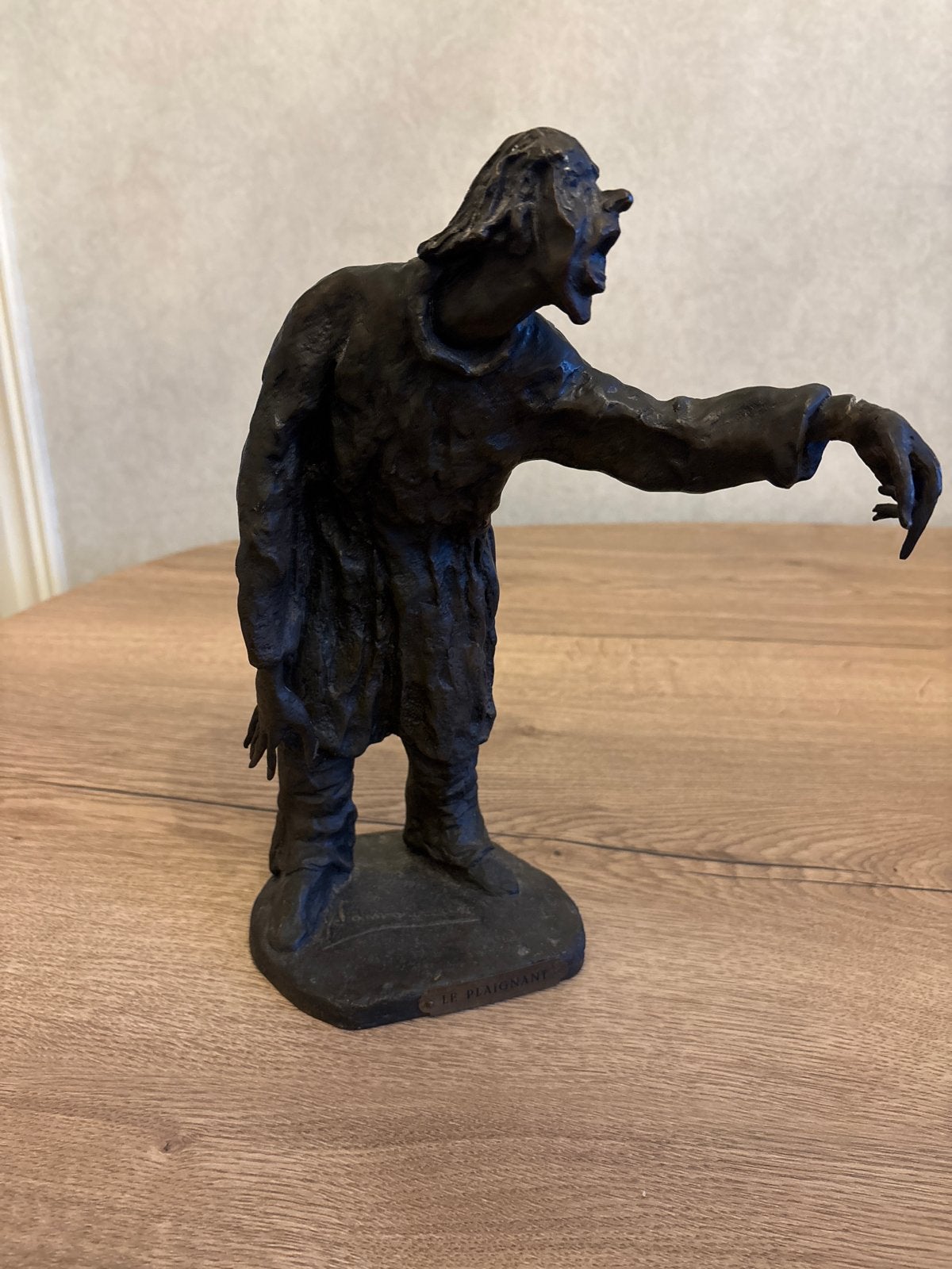 Bronzen beeld 'Le Plaignant' - 1985, Antiek en Kunst, Ophalen of Verzenden, Brons, Beeld, Bruin