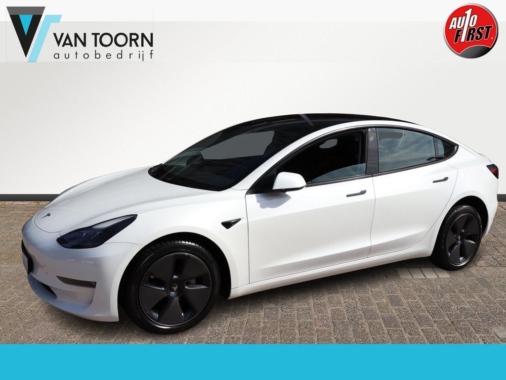 Tesla Model 3 Long Range RWD 75 kWh 94,7% SOH . (bj 2023), Auto's, Tesla, Achterwielaandrijving, Gebruikt, Zwart, Wit