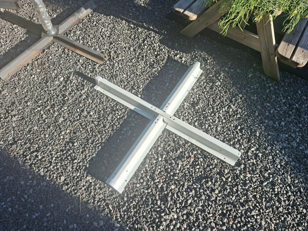 Voet kruis voor zweefparasol. Parasolvoet wit nieuw, Ophalen, Nieuw, Minder dan 1 meter, Parasolvoet