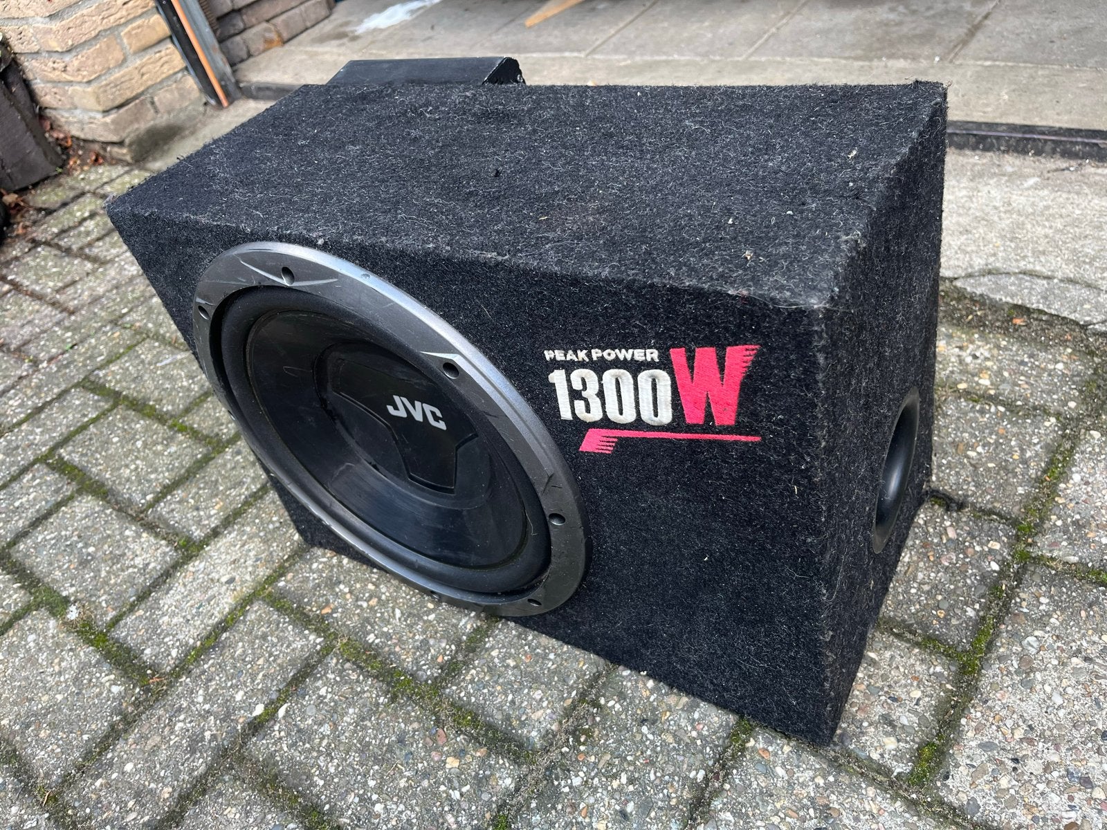 JVC Subwoofer met Versterker - 1300W Piekvermogen, Ophalen, Gebruikt