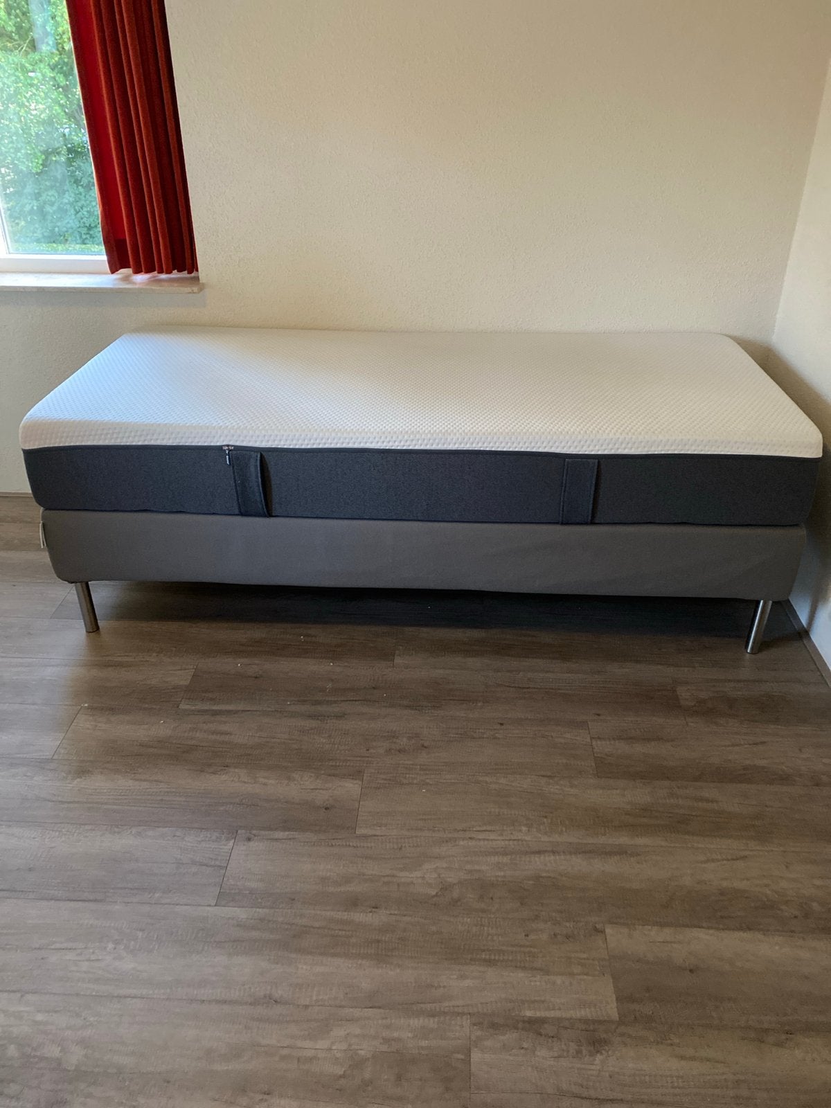 Eenpersoons bed met Emma matras - Zo goed als nieuw, Huis en Inrichting, Ophalen, 90 cm, Eenpersoons, Zo goed als nieuw