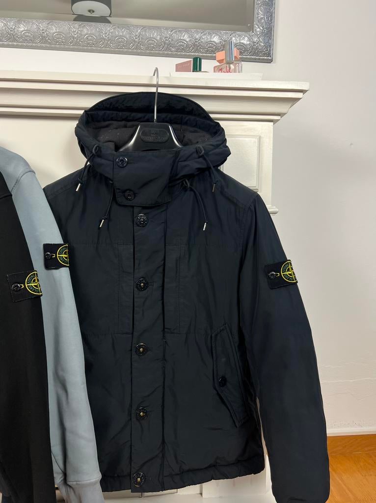 Stone Island | Micro Reps Down | Dark Navy | S, Kleding | Heren, Jassen | Winter, Ophalen of Verzenden, Zo goed als nieuw, Maat 46 (S) of kleiner