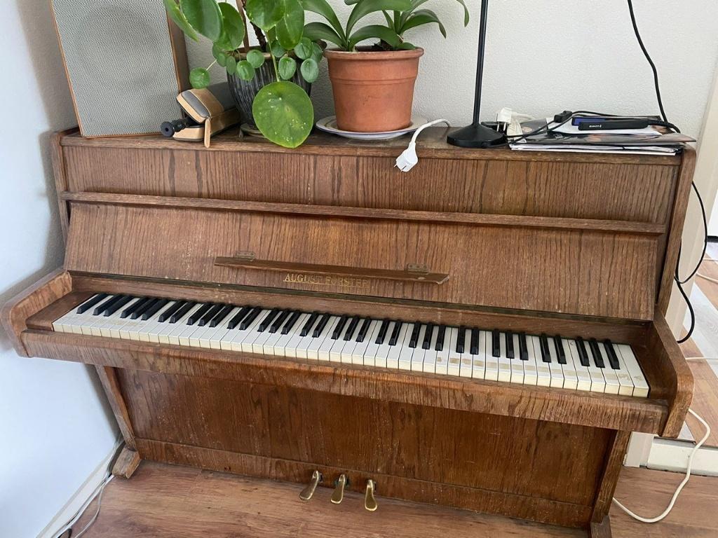 August Förster Piano, Muziek en Instrumenten, Piano's, Ophalen, Gebruikt, Bruin