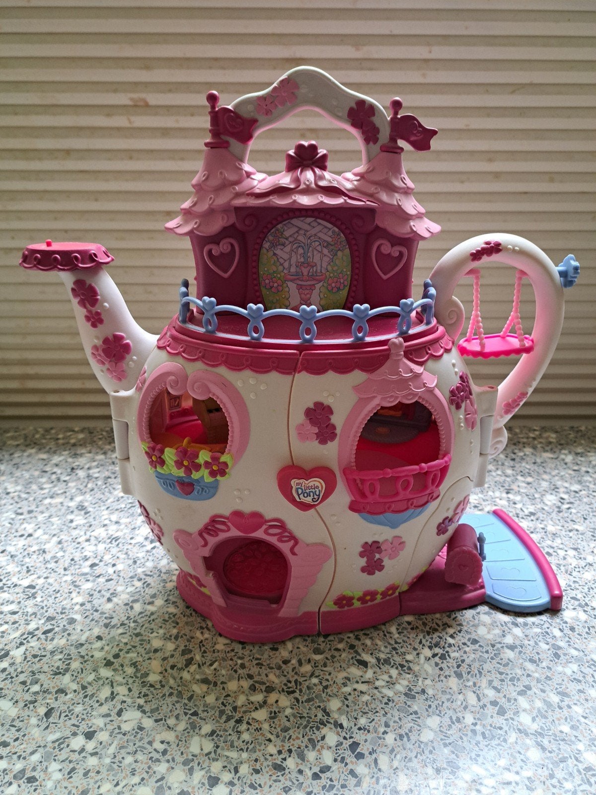 My Little Pony grote theepot,  theehuis,  speelgoed, Kinderen en Baby's, Speelgoed | My Little Pony, Ophalen of Verzenden, Gebruikt
