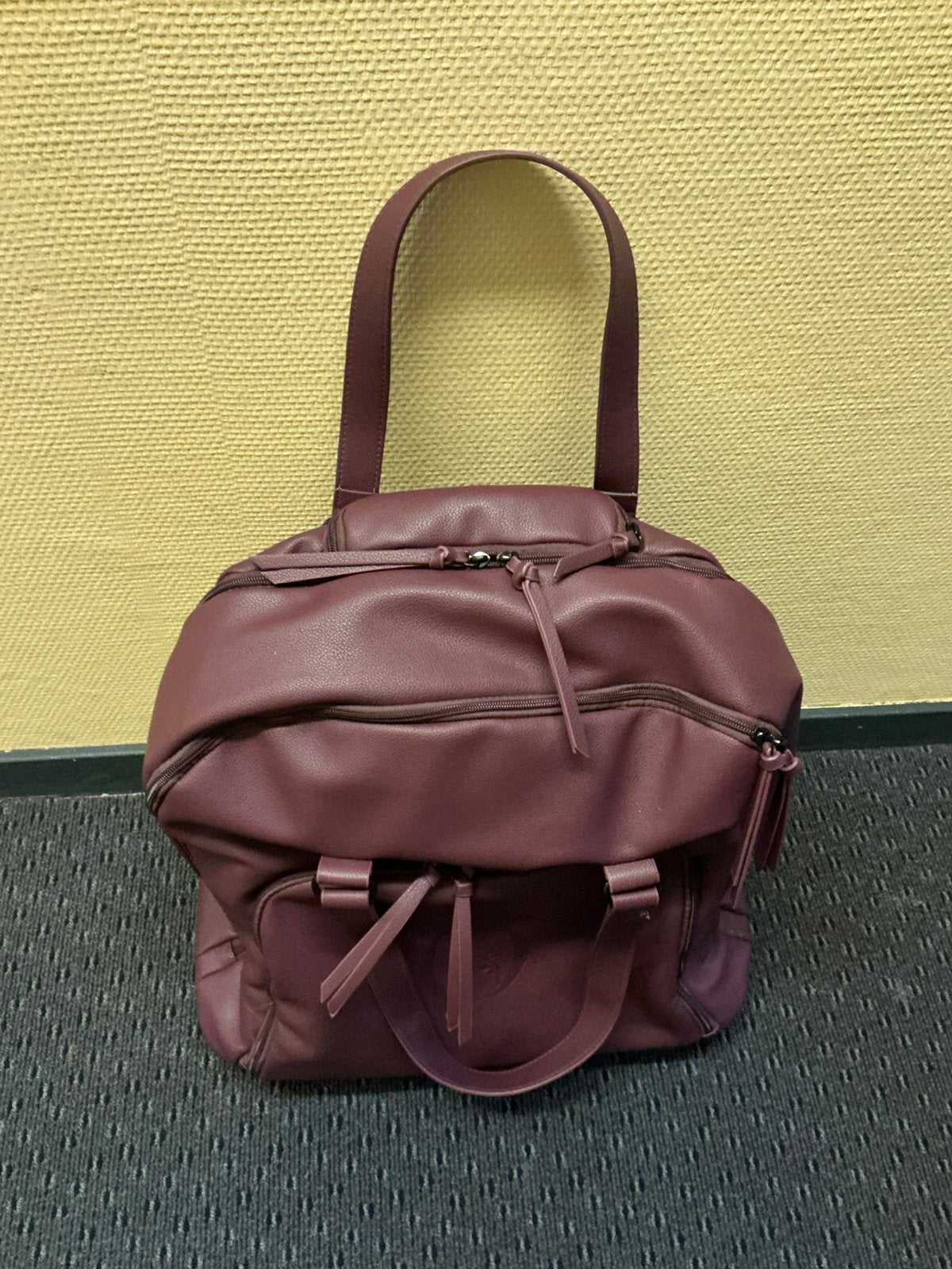 Een nieuwe luxe leren reistas, nooit gebruikt,., Sieraden, Tassen en Uiterlijk, Wieltjes, 40 tot 60 cm, 30 cm of meer, Bruin