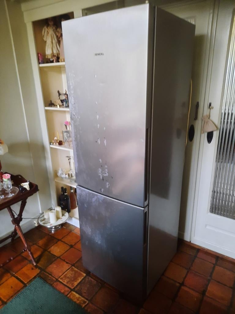 Siemens 185cm dubbeldeurs koelkast. A++ Werkt prima. Gar+Bez, Ophalen, 200 liter of meer, Met aparte vriezer, 160 cm of meer