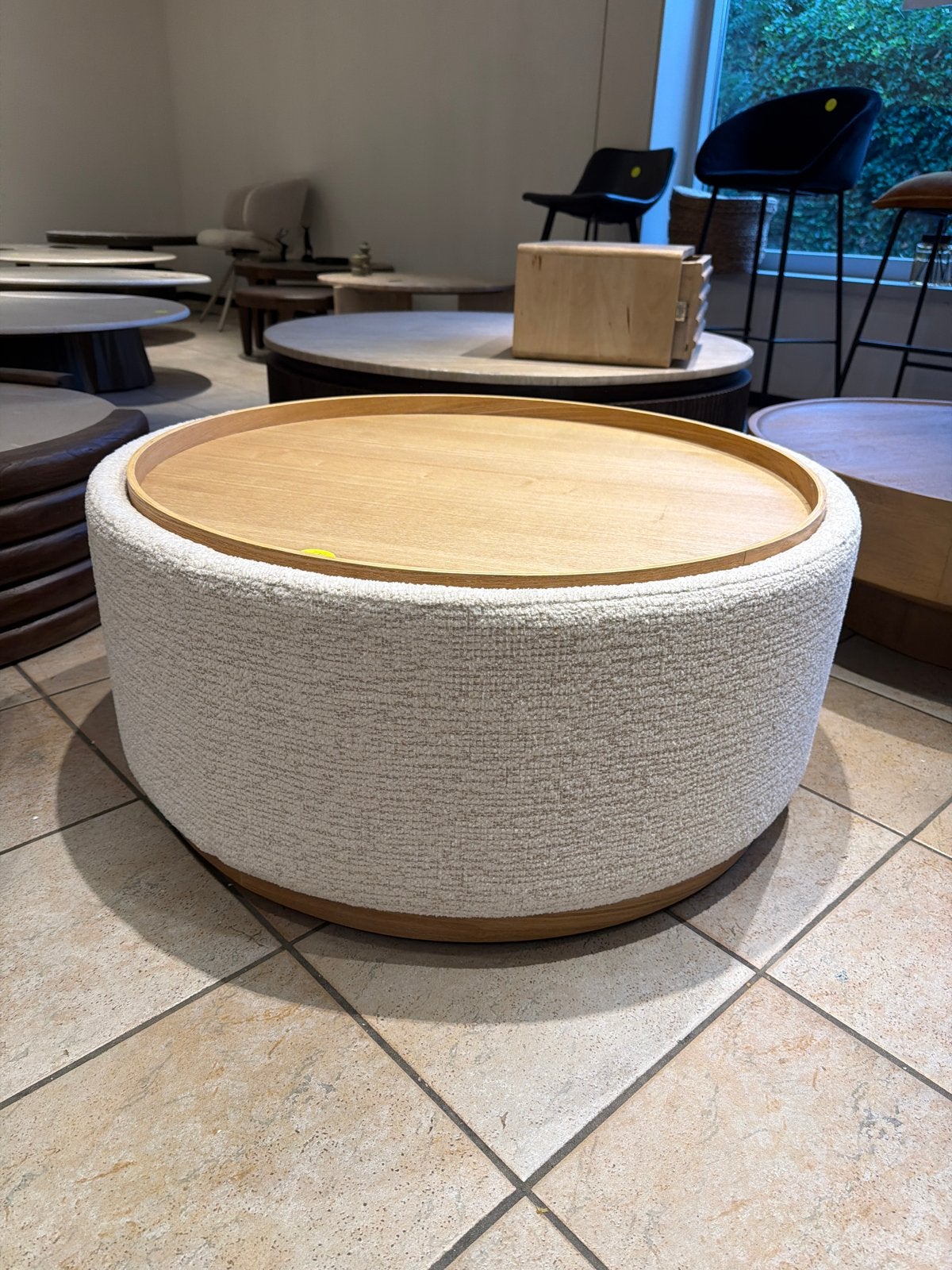 Salontafel Deja Living met opbergruimte, Huis en Inrichting, Tafels | Salontafels, Ophalen, 100 tot 150 cm, Rond, Nieuw