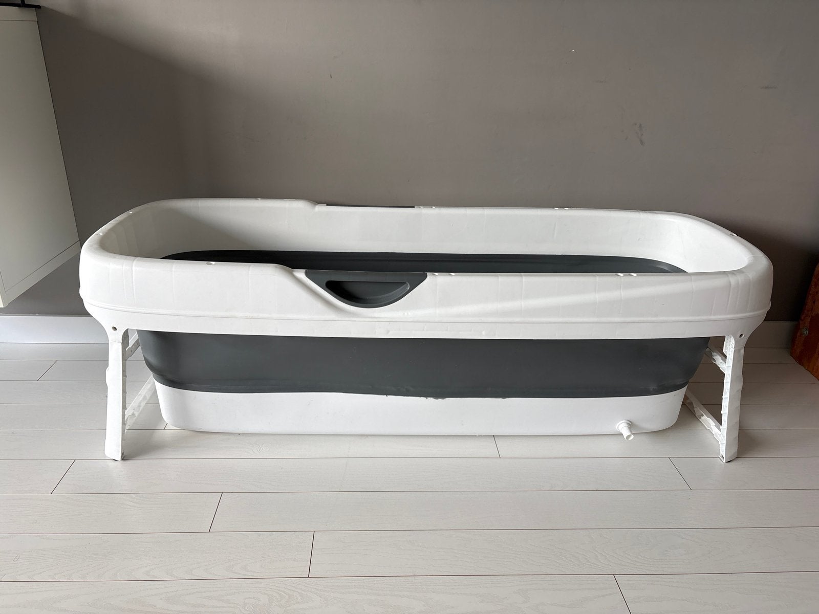 Hellobath XXL Opvouwbaar Ligbad 157x60x48 cm, Ophalen, Zo goed als nieuw, Minder dan 100 cm, 25 tot 50 cm