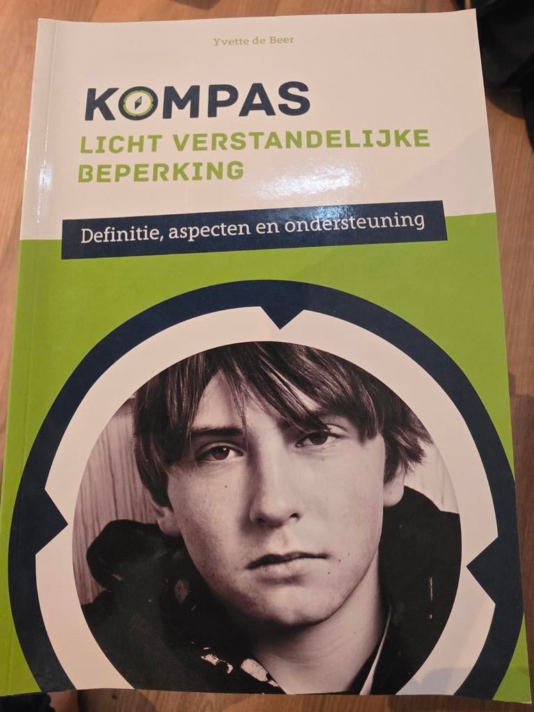 Kompas: Licht Verstandelijke Beperking - Yvette de Beer, Boeken, Studieboeken en Cursussen, Zo goed als nieuw, Gamma, Yvette de Beer
