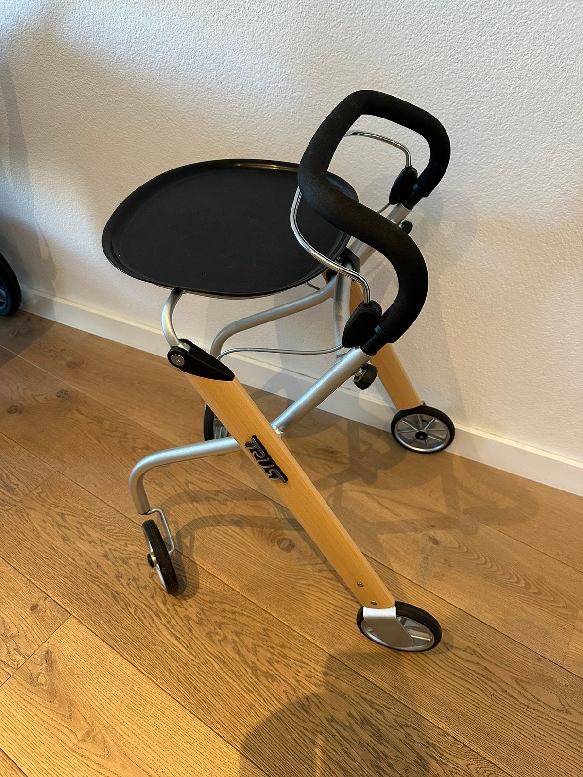 Trustcare Let’s Go Binnenhuis Rollator, Ophalen, Zo goed als nieuw