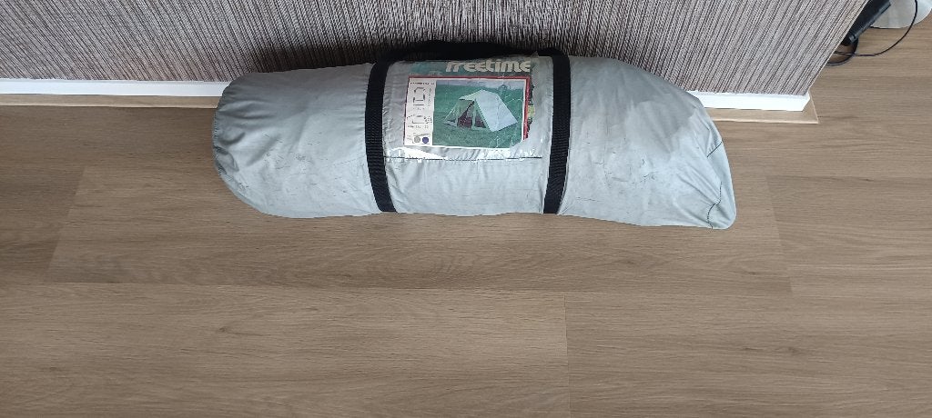 4 pers free time tent 340x180x150Hoog  35 euro, Caravans en Kamperen, Ophalen of Verzenden, Zo goed als nieuw, Tot en met 4