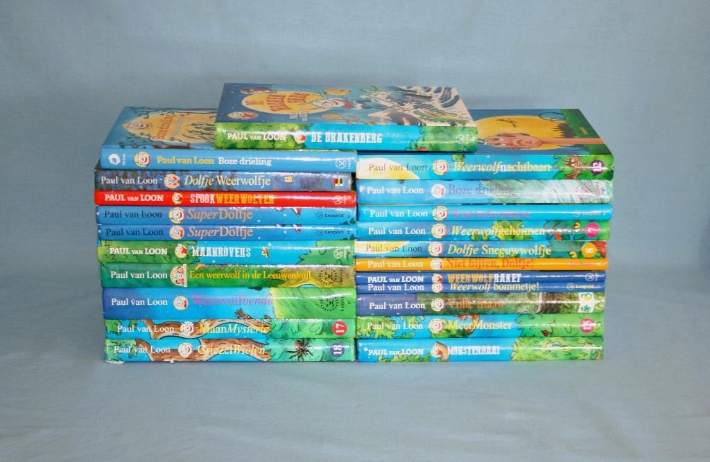 Dolfje Weerwolfje Boeken - Los te koop, Boeken, Ophalen of Verzenden, Zo goed als nieuw, Paul van Loon, Fictie algemeen