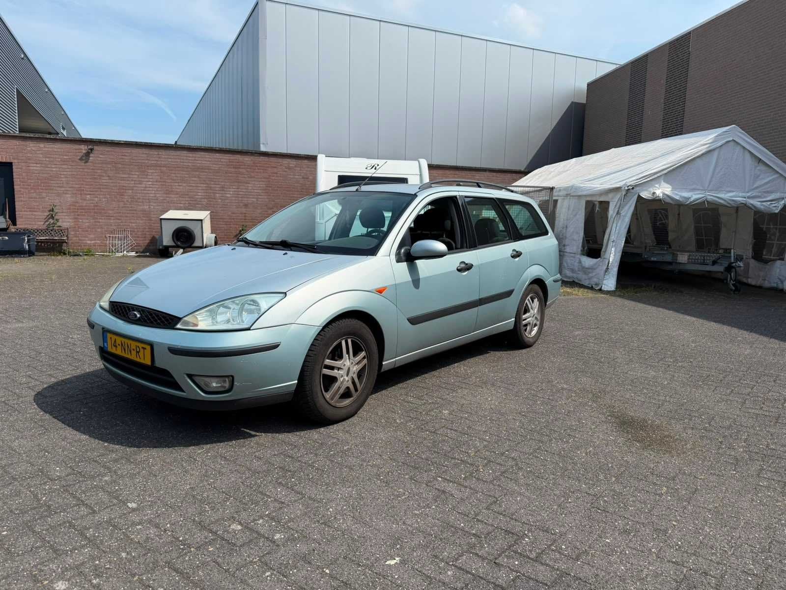 Ford - 2004 - Focus Wagon - 1.6-16V Trend Automaat - 14-NN-R, Auto's, Focus, Gebruikt, 49 €/maand, Euro 3