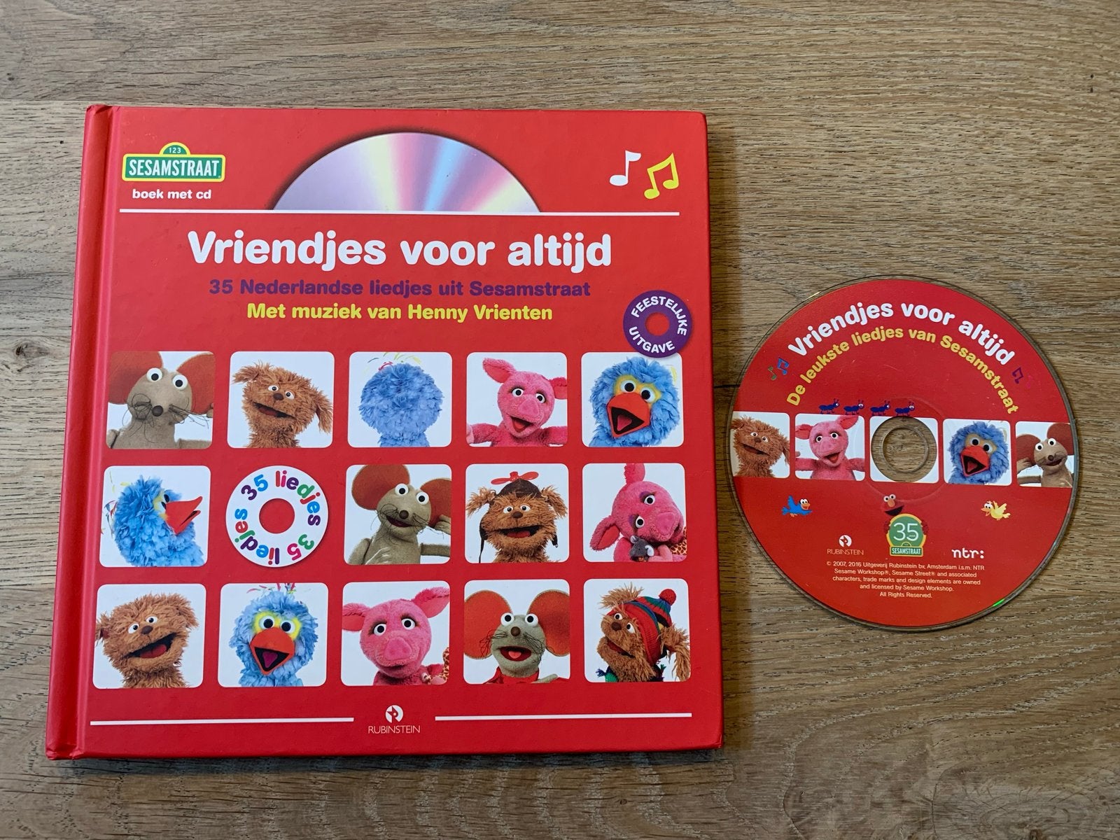 Sesamstraat: Vriendjes voor altijd - Boek met CD, Cd's en Dvd's, Gebruikt, Ophalen of Verzenden, 3 tot 5 jaar, Inclusief boekje