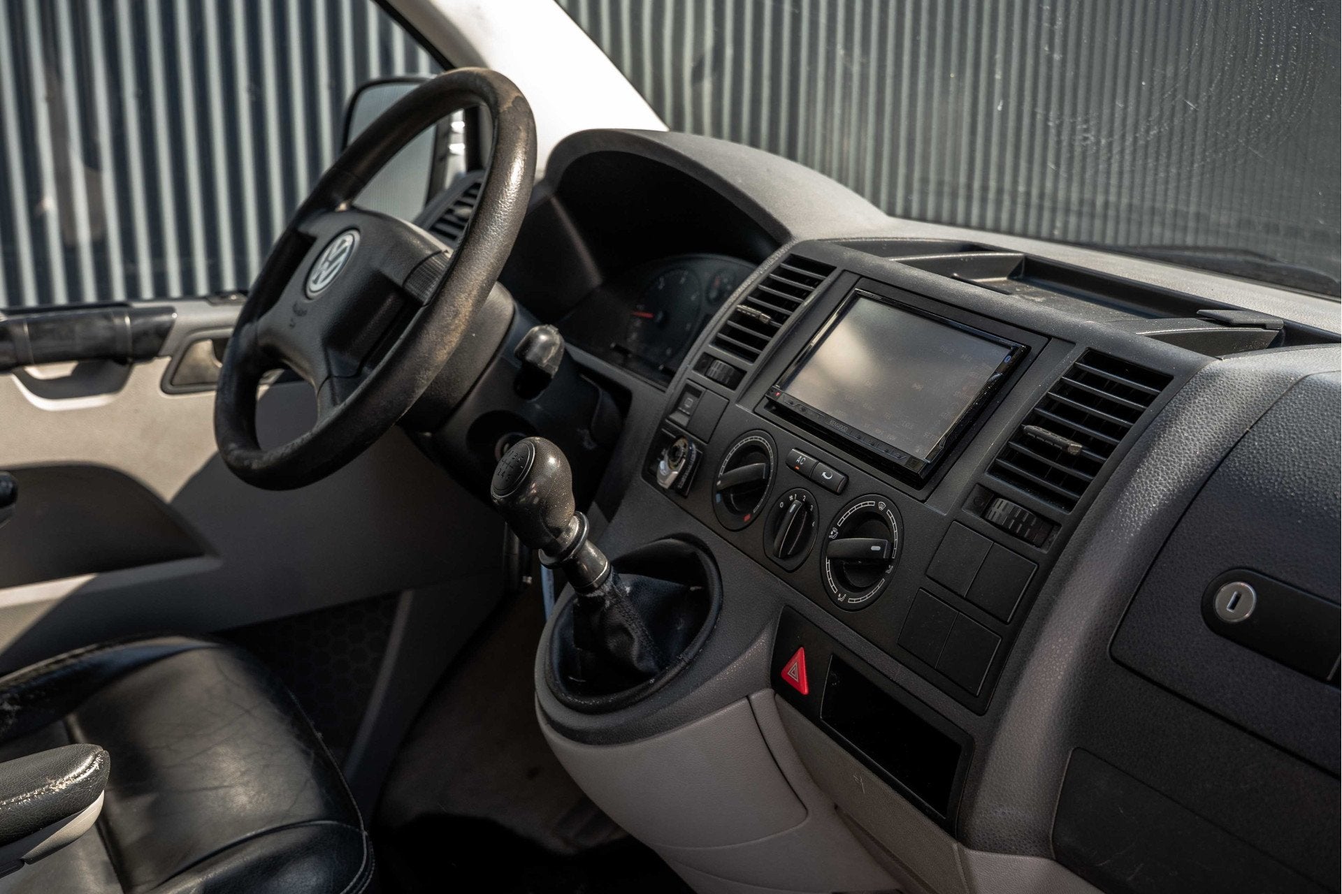 Volkswagen Transporter T5 L2H1 | Marge | 2.5 TDI | DC 5-Zits, Auto's, Voorwielaandrijving, Gebruikt, Zwart, Volkswagen