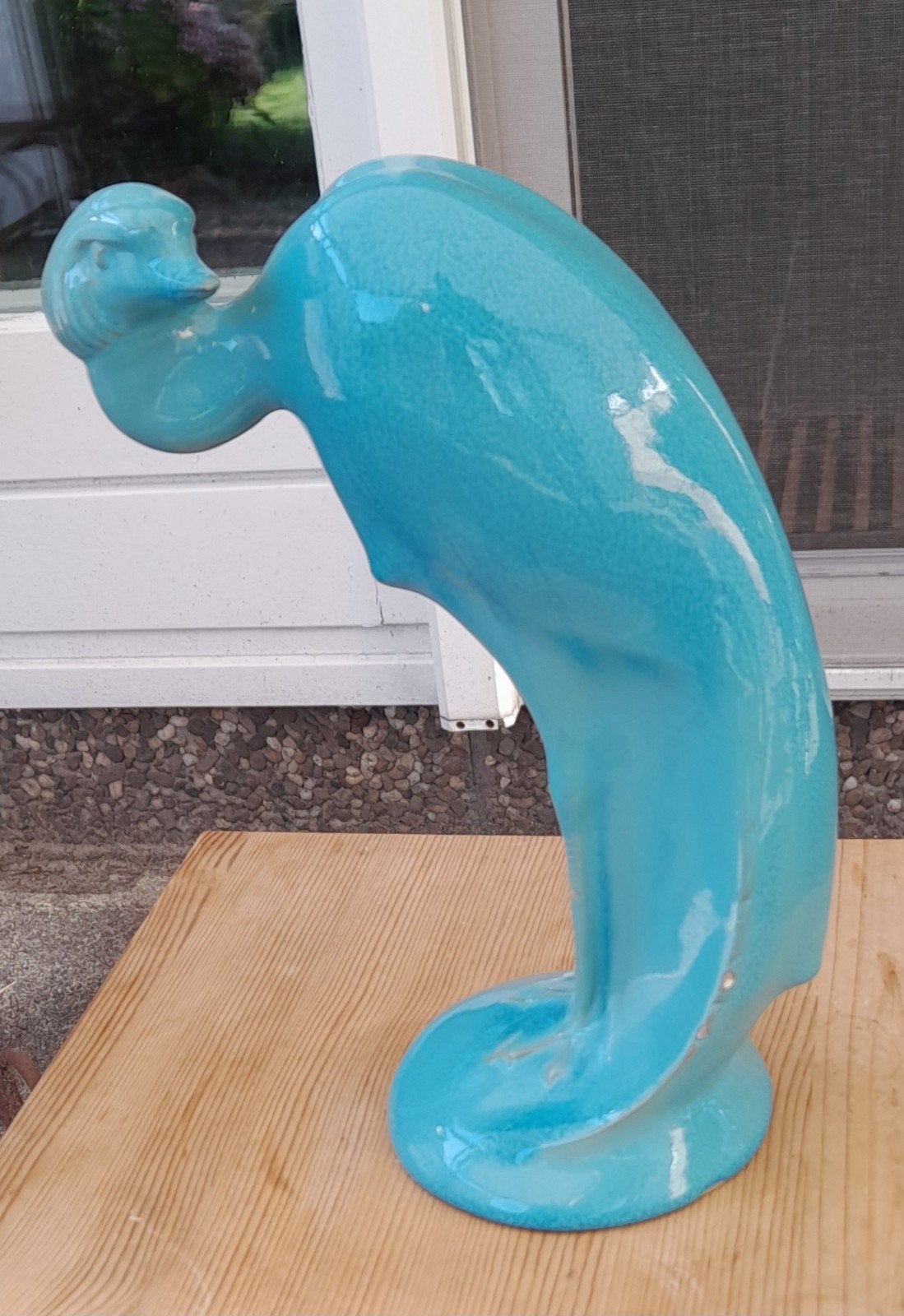 Abstracte turquoise sculptuur van een Gier van Theo Vos, Ophalen of Verzenden, 20 - 50 cm, Steen of Keramiek, Beeld