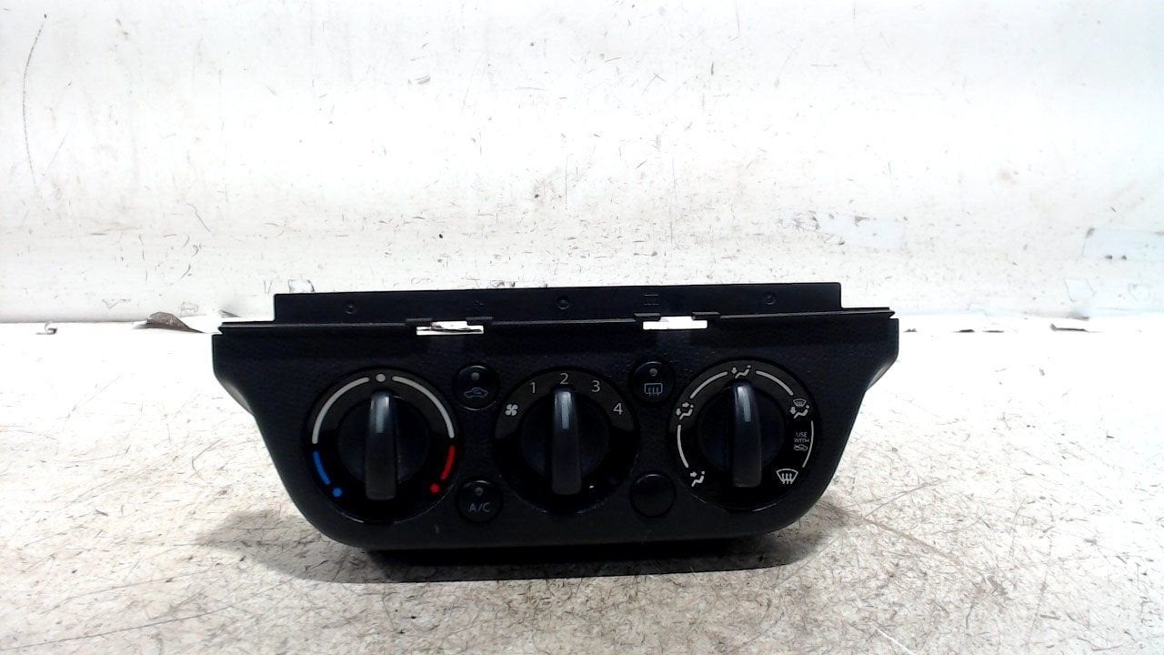Bedieningspaneel kachel Suzuki Swift, Onderdelen@venauto.nl, Van der Ven Autorecycling B.V., Gebruikt, Ettenseweg 76, 4706 PB Roosendaal, The Netherlands