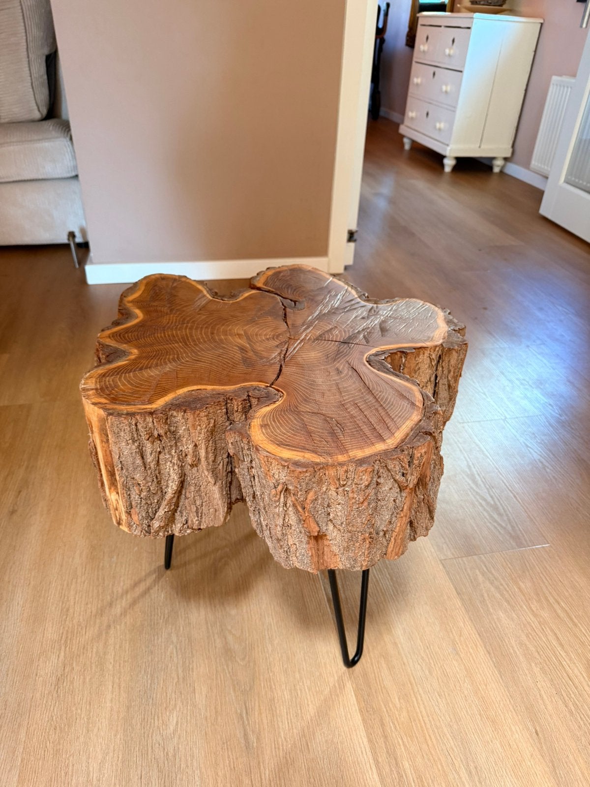 Boomstamtafel, Zo goed als nieuw, Overige vormen, Hout, 55 tot 75 cm