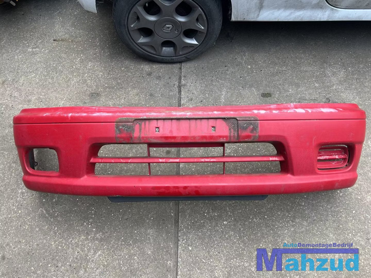 MAZDA DEMIO ROOD SU Voorbumper 1996-2003, Auto-onderdelen, Gebruikt, Shinchi, Fuchu-Cho 3-1
730-8670  Hiroshima, Voor, Mazda Motor Corporation