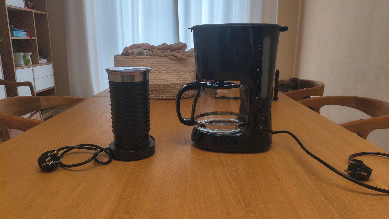 Koffiezetapparaat en melkopschuimer, Ophalen of Verzenden, Koffiemachine