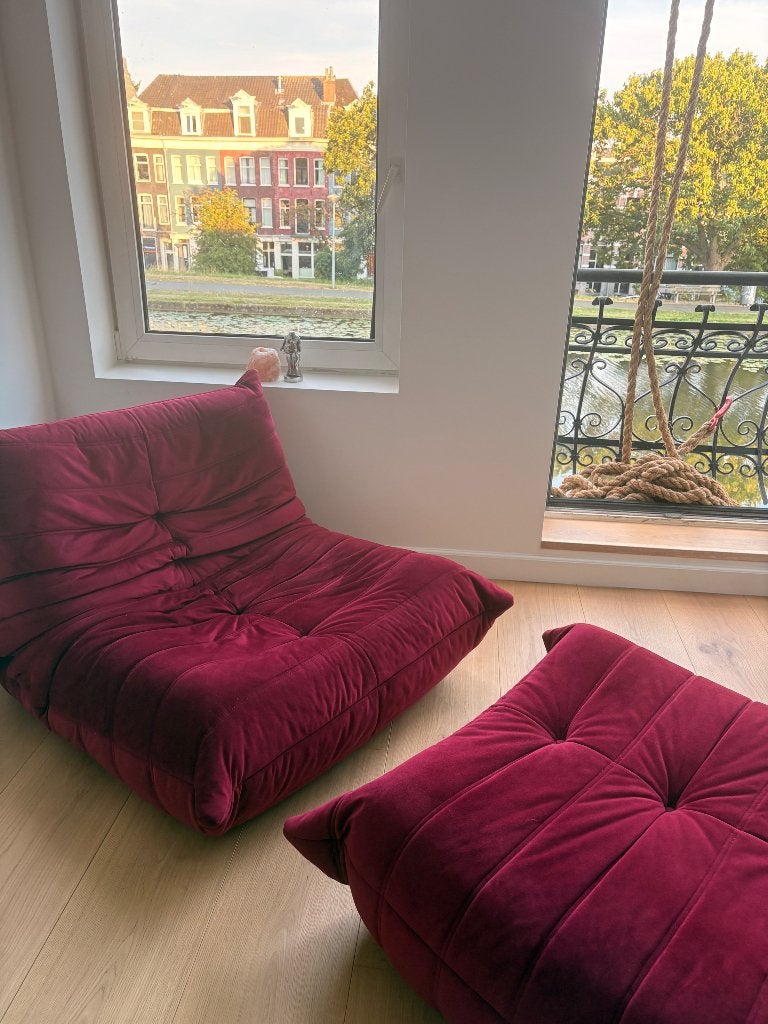 Ligne roset stoel en poef (wijnrood), Ophalen, Eenpersoons, 75 tot 100 cm, Zo goed als nieuw