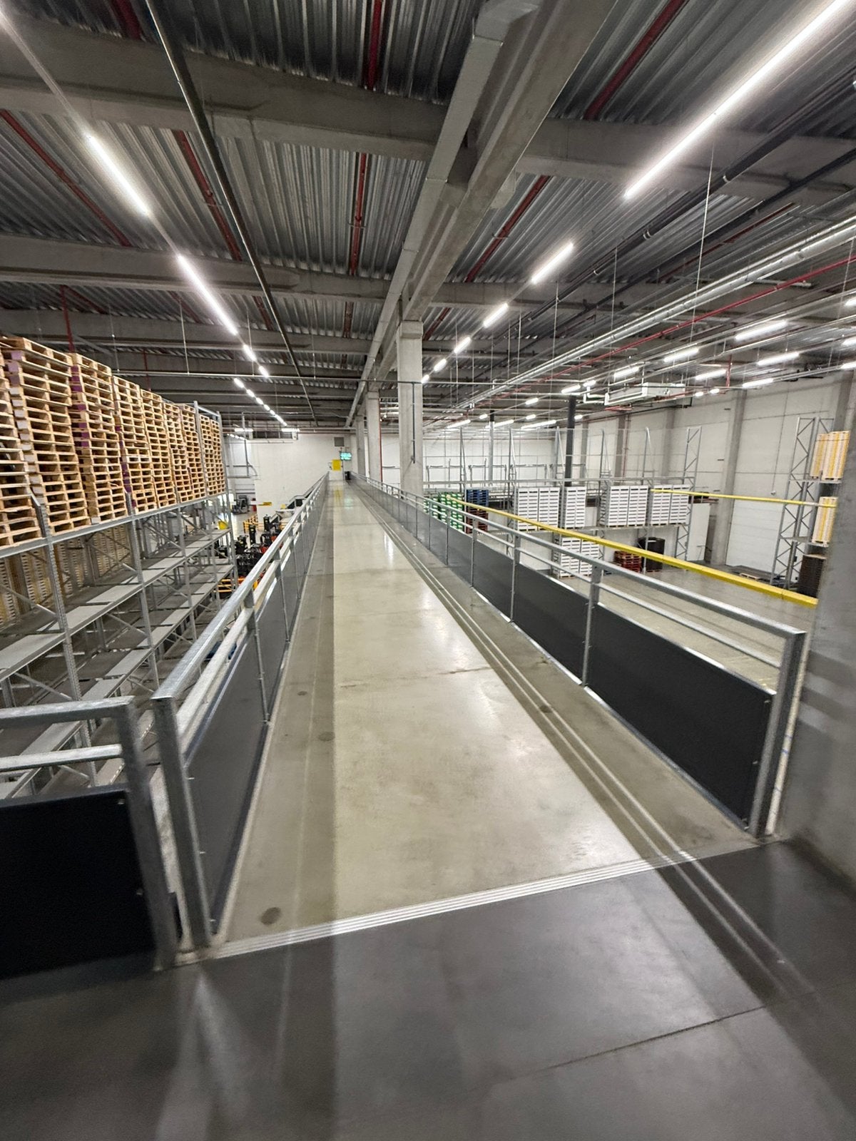 Betonen platen 6x2,5x0,18 meter, Ophalen, Zo goed als nieuw, Overige materialen, 100 mm of meer