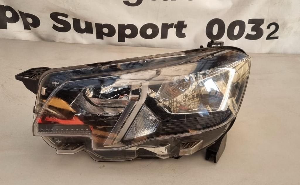 Peugeot Partner III linker koplamp links 9816826980, Gebruikt, -, -, Ophalen of Verzenden