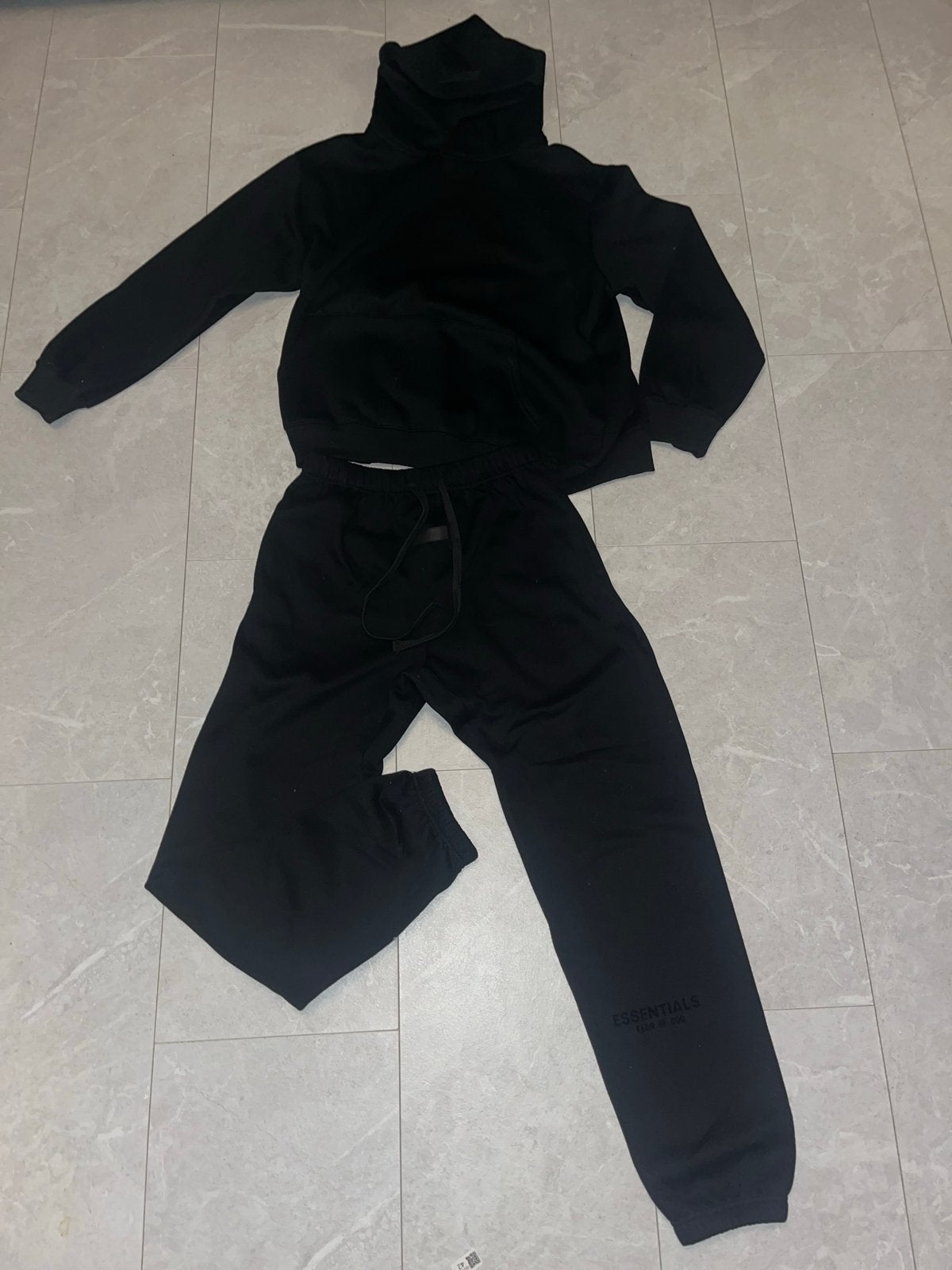Essentials Fear of God Trainingspak Zwart Maat M, Kleding | Heren, Ophalen of Verzenden, Zo goed als nieuw, Maat 48/50 (M), Zwart