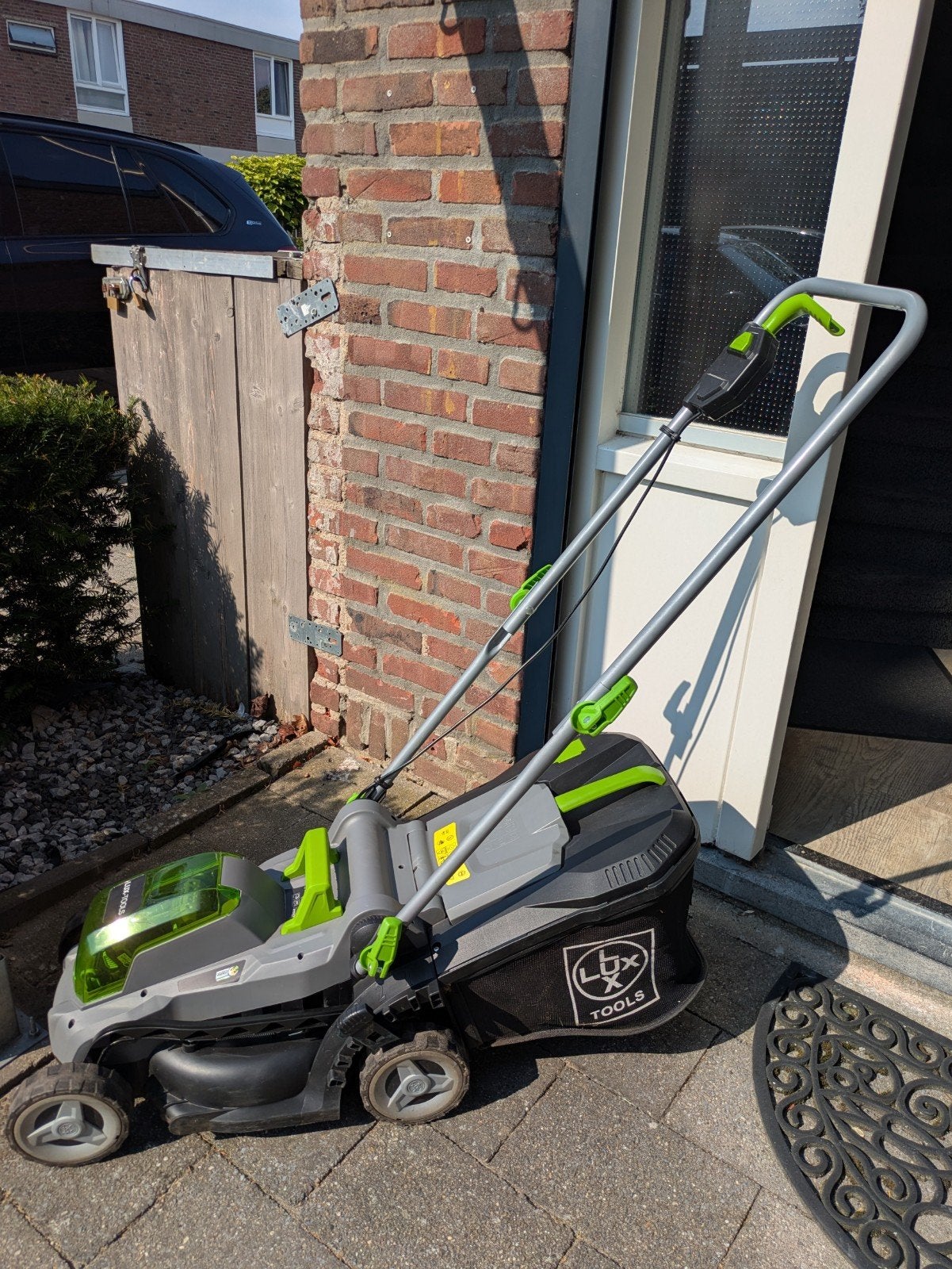 Lux-Tools accu-grasmaaier, Ophalen, Zo goed als nieuw, Opvangzak