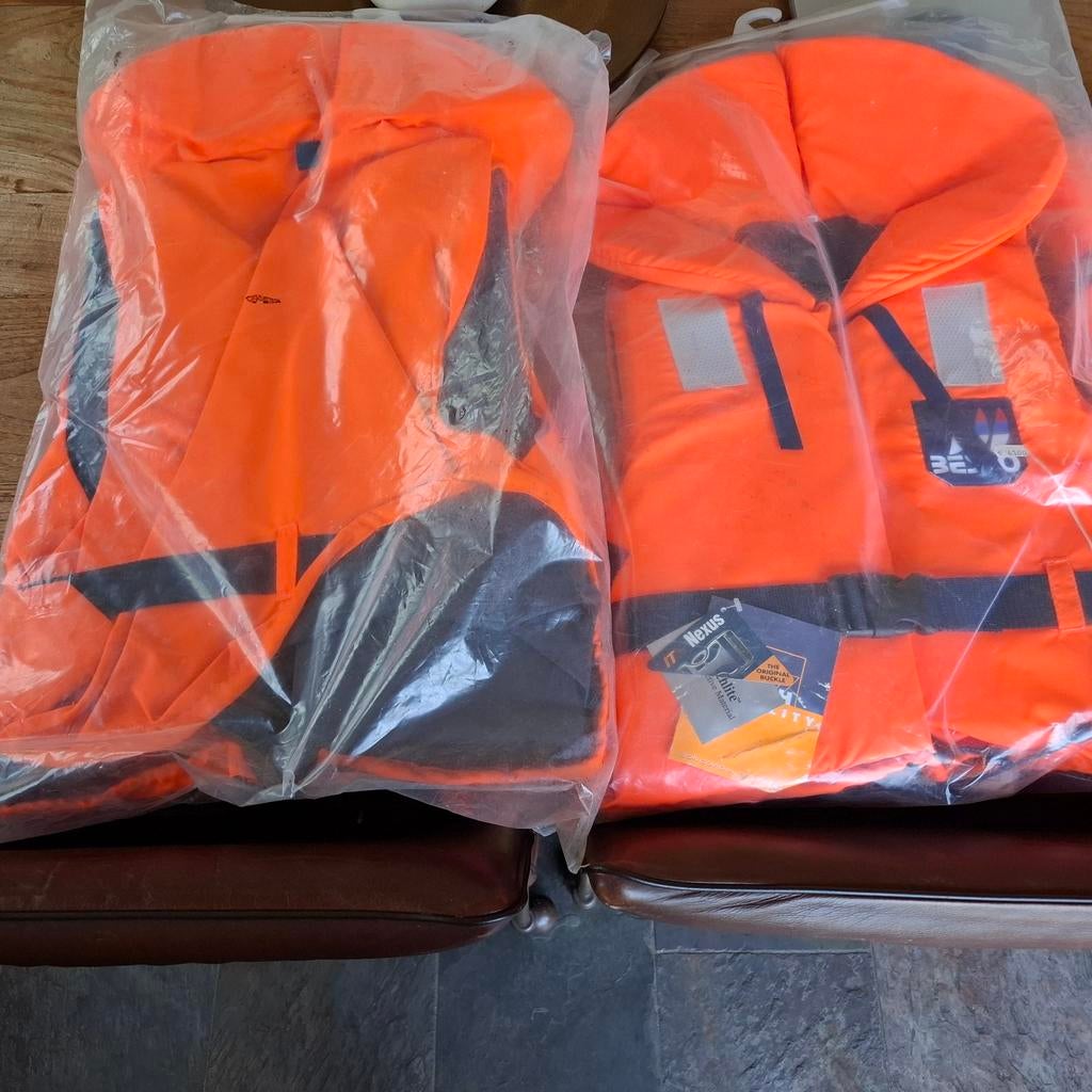 Zwemvesten diverse maten, Watersport en Boten, Ophalen of Verzenden, Nieuw, Overige typen