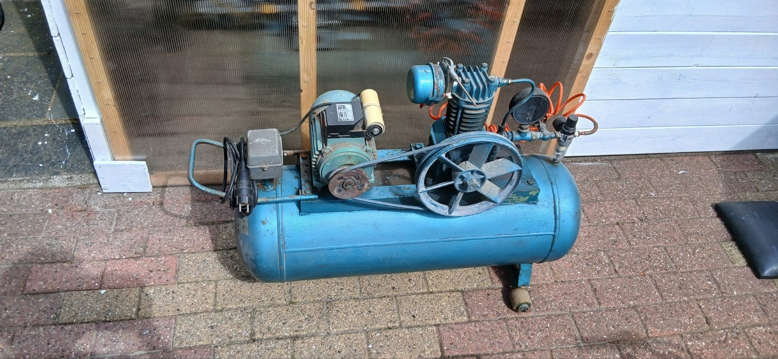 Gebruikte Ferm Luchtcompressor 50 Liter - 2 PK, Doe-het-zelf en Verbouw, Ophalen, Gebruikt, 6 tot 10 bar, 25 tot 100 liter