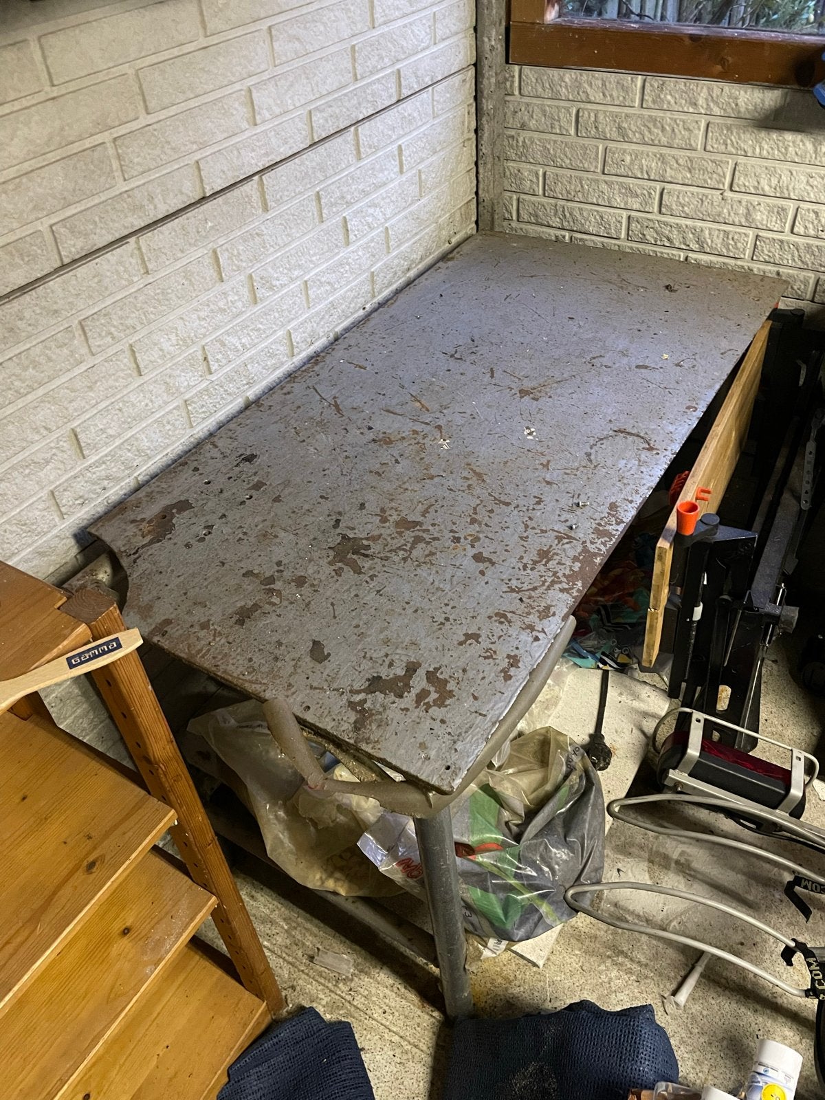 Gratis ijzeren werkbank/ oud ijzer, Doe-het-zelf en Verbouw, Ophalen, Gebruikt, 120 tot 170 cm