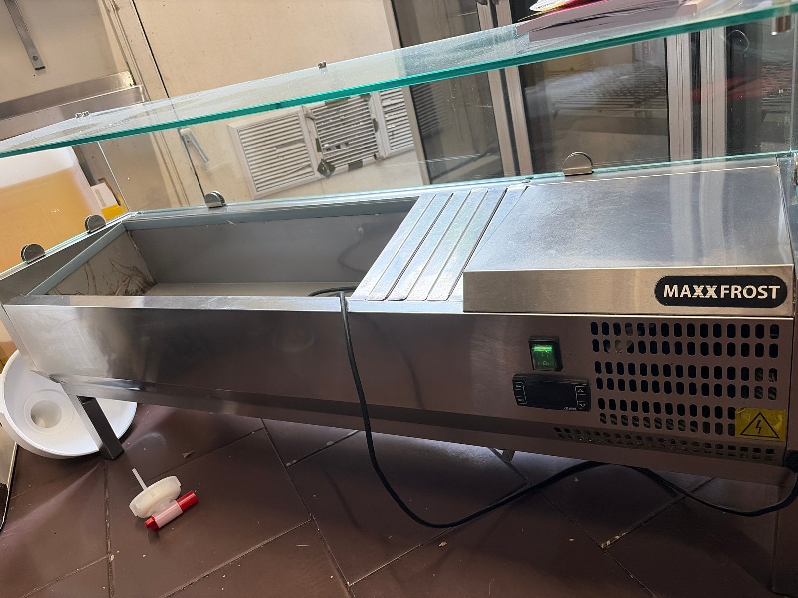 MAXXFROST gekoelde saladiere/werkbank, Ophalen, Gebruikt, Koelen en Vriezen