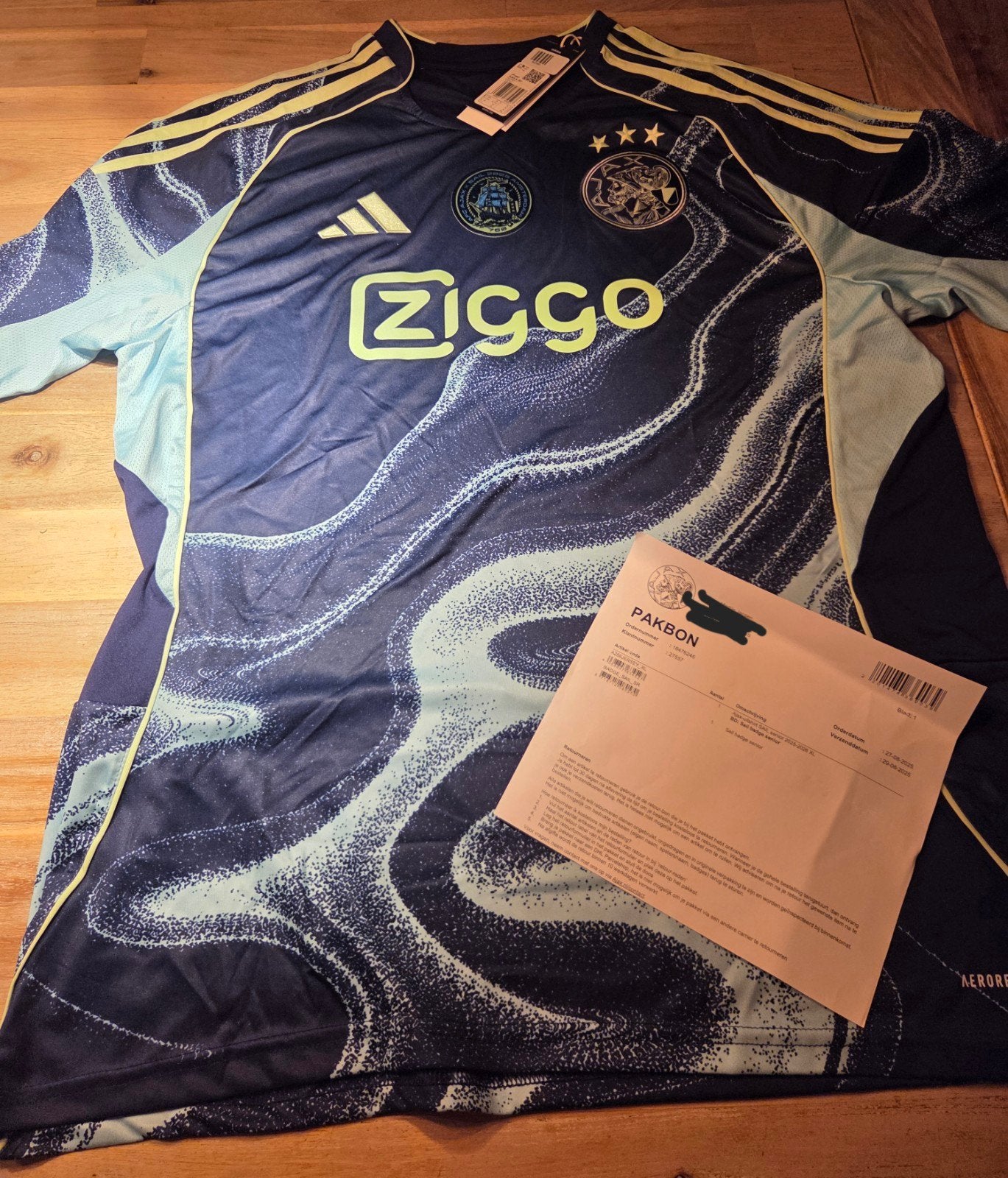 AJAX exclusief SAIL badge shirt XL 750 & 125 jaar, Verzamelen, Ophalen of Verzenden, Nieuw, Ajax, Shirt