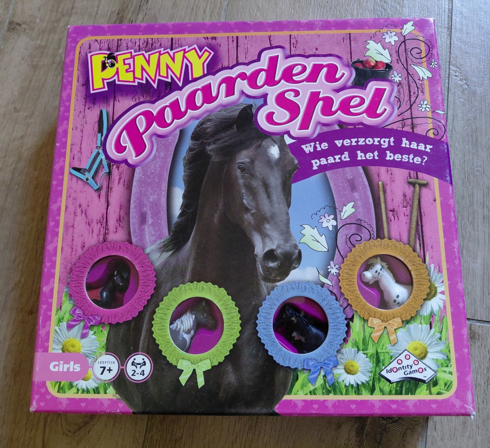 Penny Paardenspel - Bordspel voor paardenliefhebbers, Drie of vier spelers, Ophalen of Verzenden, Gebruikt, Identity Games