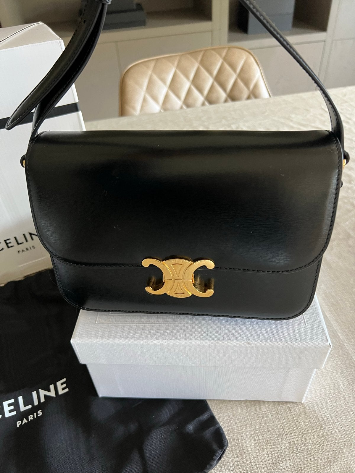 Celine Classique Triomphe Schoudertas Zwart, Verzenden, Zo goed als nieuw, Zwart, Schoudertasje