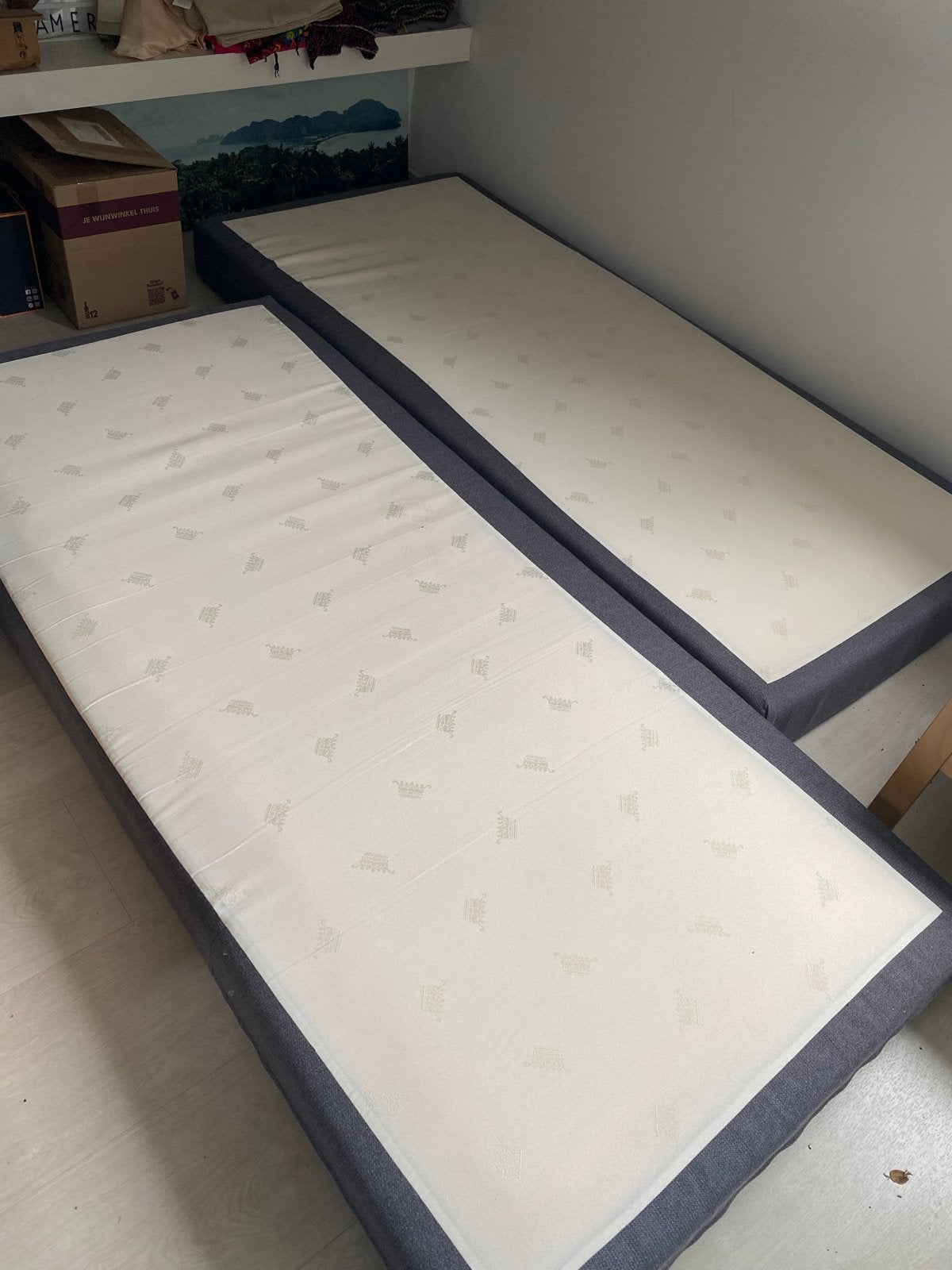 Twee eenpersoons matrassen, Ophalen, 90 cm, Eenpersoons, Zo goed als nieuw