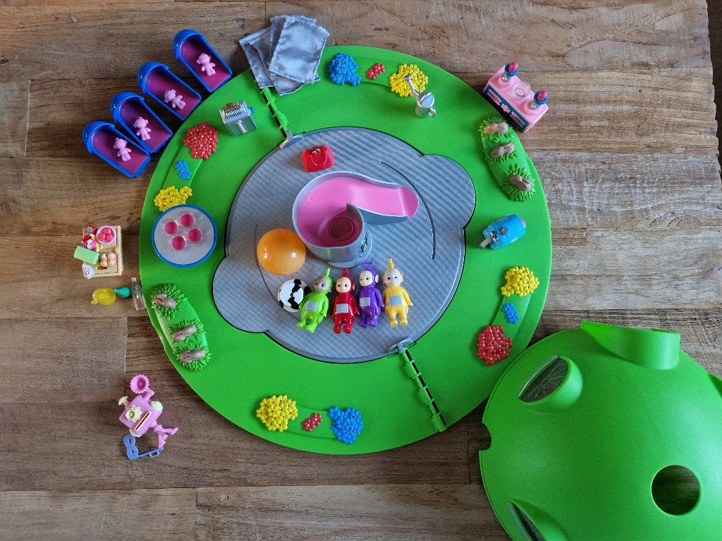 Teletubbies Home Hill Playset Compleet +EXTRA items zeldzaam, Verzenden, Zo goed als nieuw