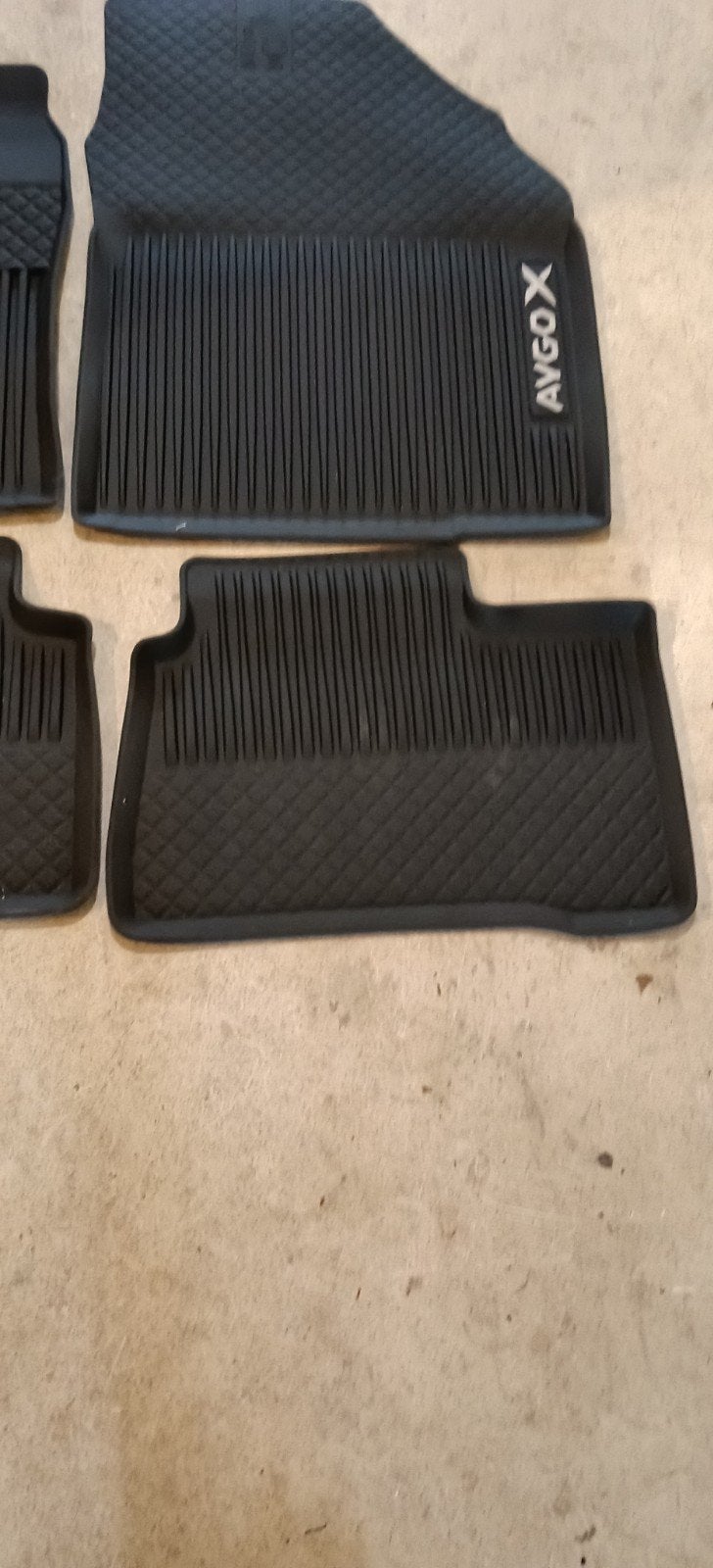 Toyota Aygo X 2026 Rubber matten set Nieuw!!, Ophalen, Nieuw