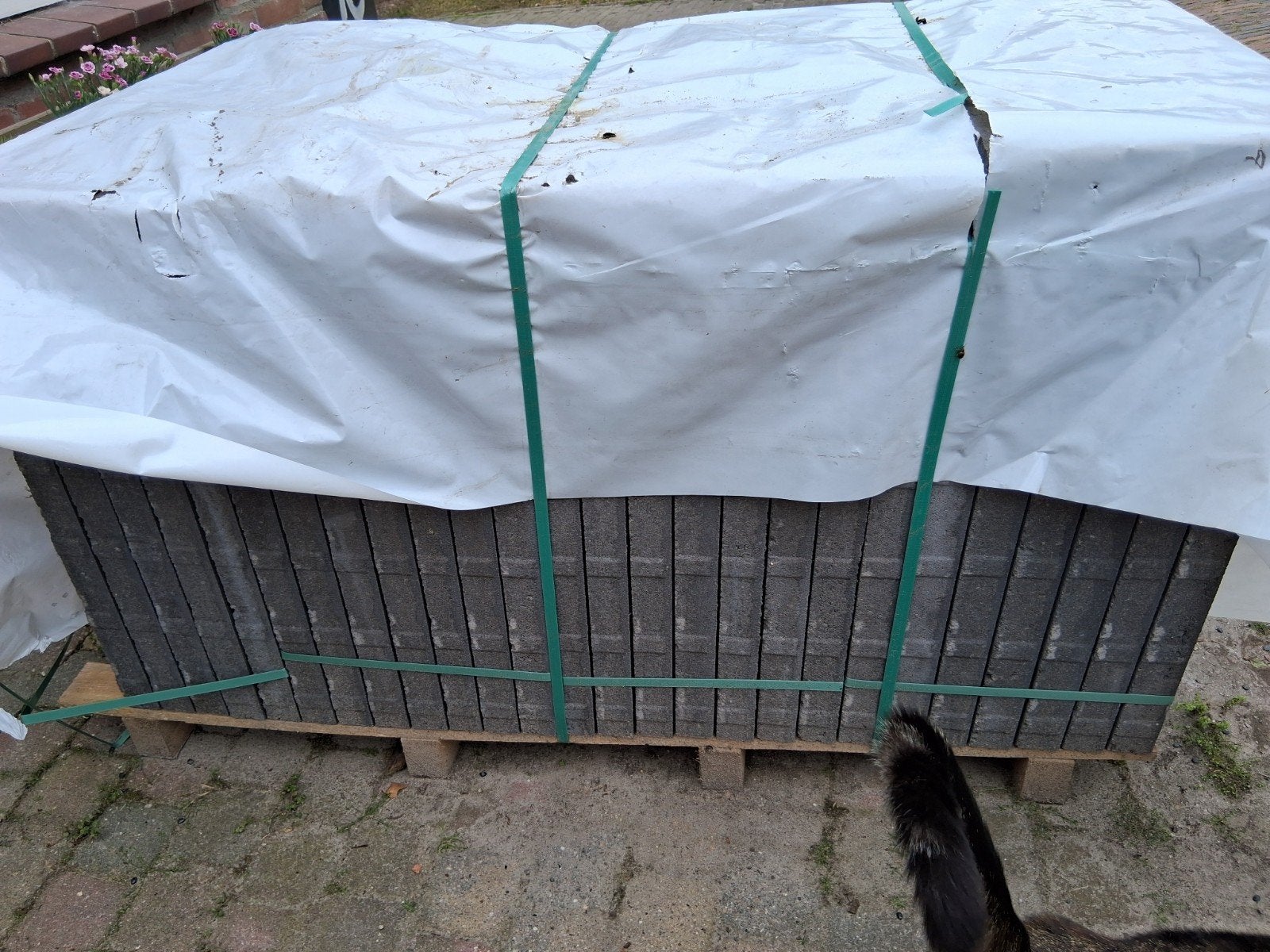 26 tegels van 60-60 cm. 9,36m2 nieuwprijs €240,-, Tuin en Terras, Ophalen, Nieuw, 5 tot 10 m², Beton