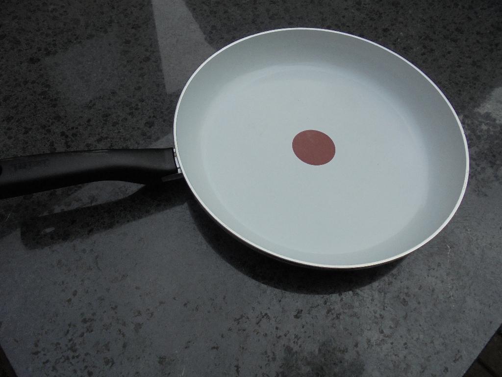 Koekenpan, koeken pan, hapjespan, braadpan, pan, Tefal., Huis en Inrichting, Keuken | Potten en Pannen, Ophalen, Keramische plaat
