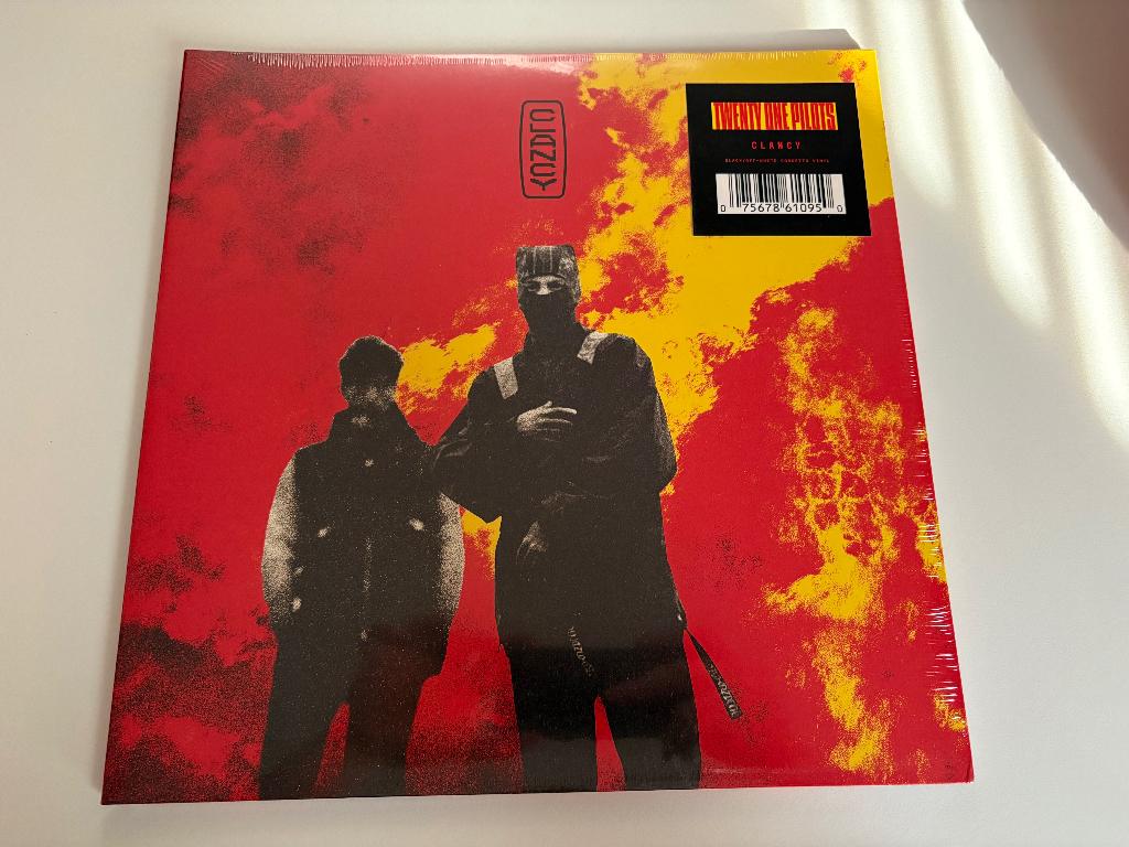 Twenty One Pilots - Clancy (Black/Off-White Cornetto) Vinyl, 2020 tot heden, Ophalen of Verzenden, 12 inch, Nieuw in verpakking