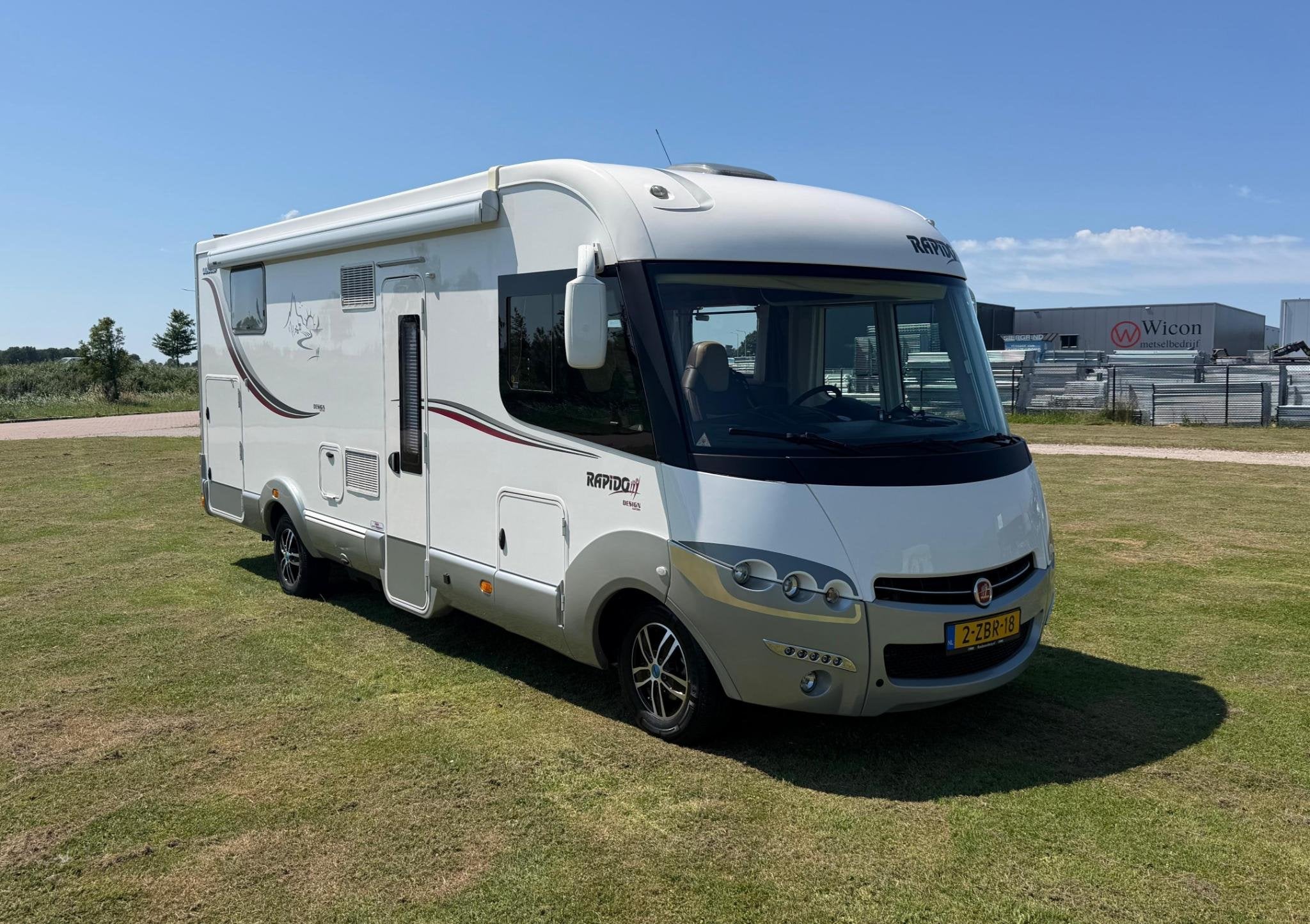 Rapido 9090 DF Zeer compleet uitgevoerd 2.3 35 design editio, Caravans en Kamperen, Campers, Integraal, Lemelerbergweg 12
1101AJ  Amsterdam, NL
