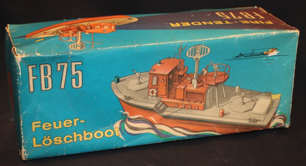 Vintage DDR Brandweerboot "Feuer-Löschboot FB 75" in doos, Antiek en Kunst, Antiek | Speelgoed, Ophalen of Verzenden