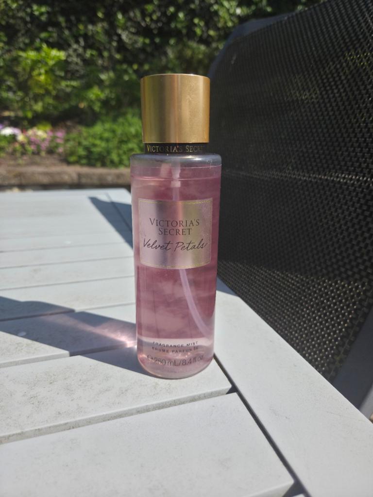 Victoria's secret Fragrance mist, Ophalen of Verzenden, Zo goed als nieuw