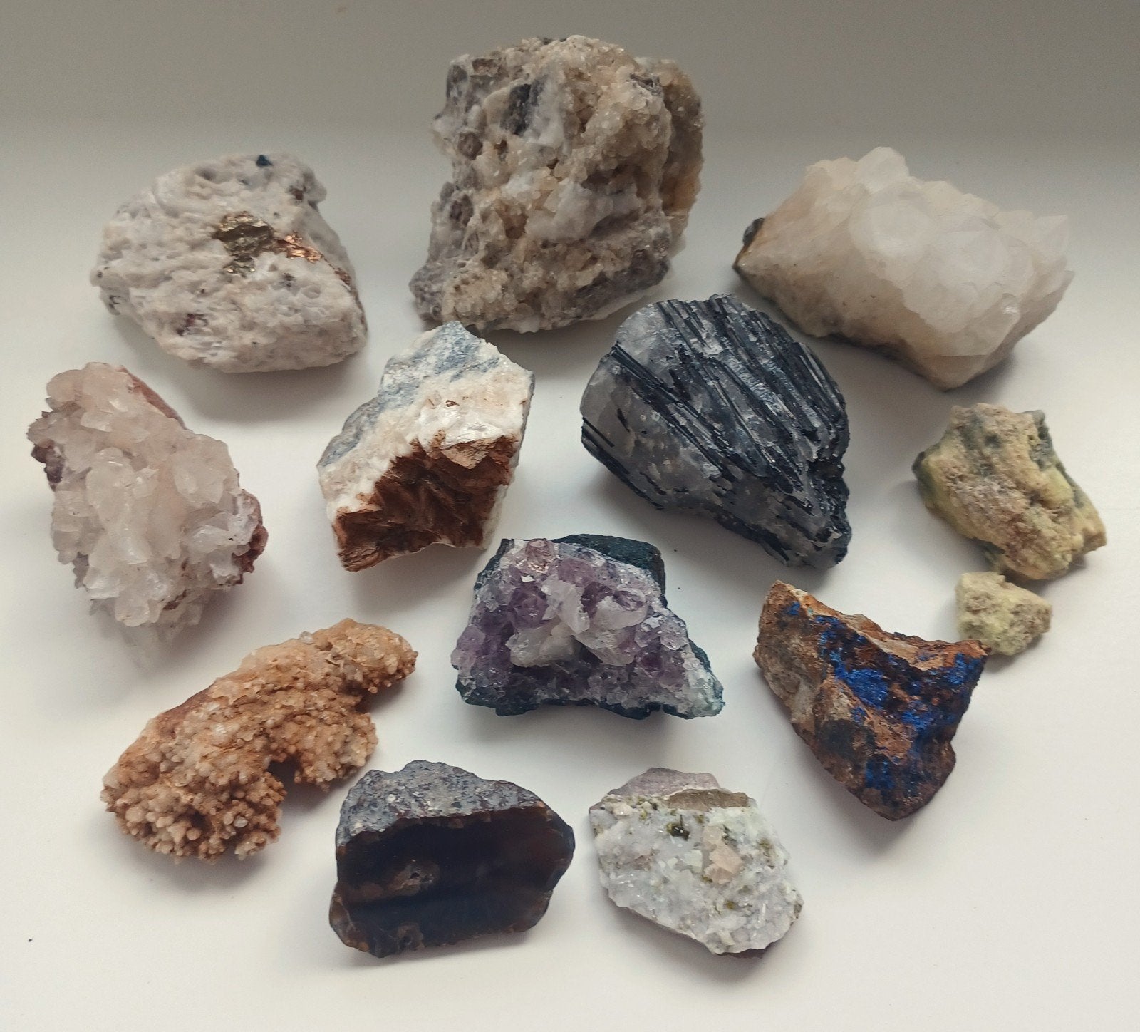 Lot (1) met verschillende mineralen (12 stuks), Ophalen of Verzenden, Mineraal