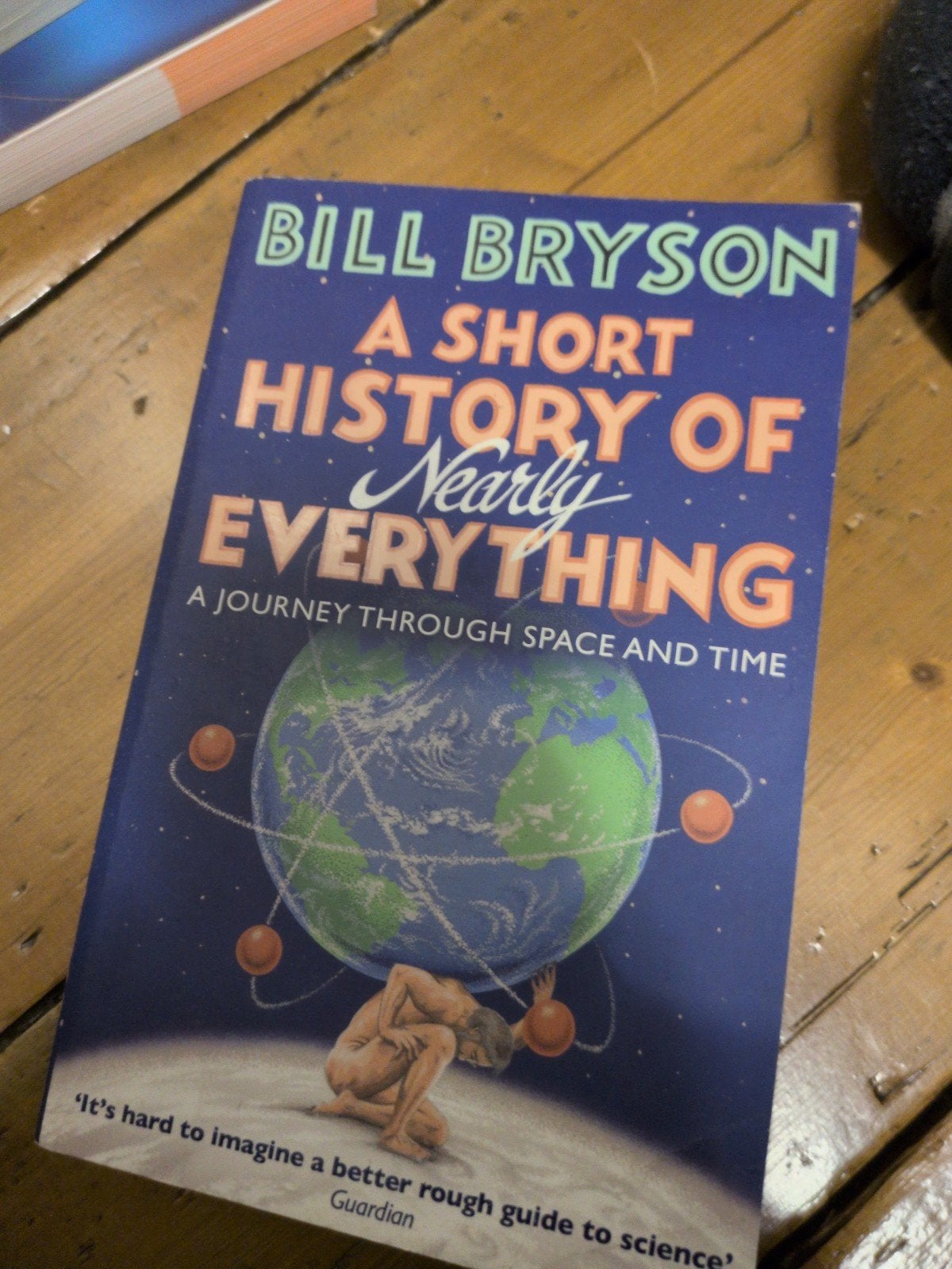Bill Bryson - A Short History of Nearly Everything, Ophalen of Verzenden, Zo goed als nieuw, Bill Bryson, Natuurwetenschap