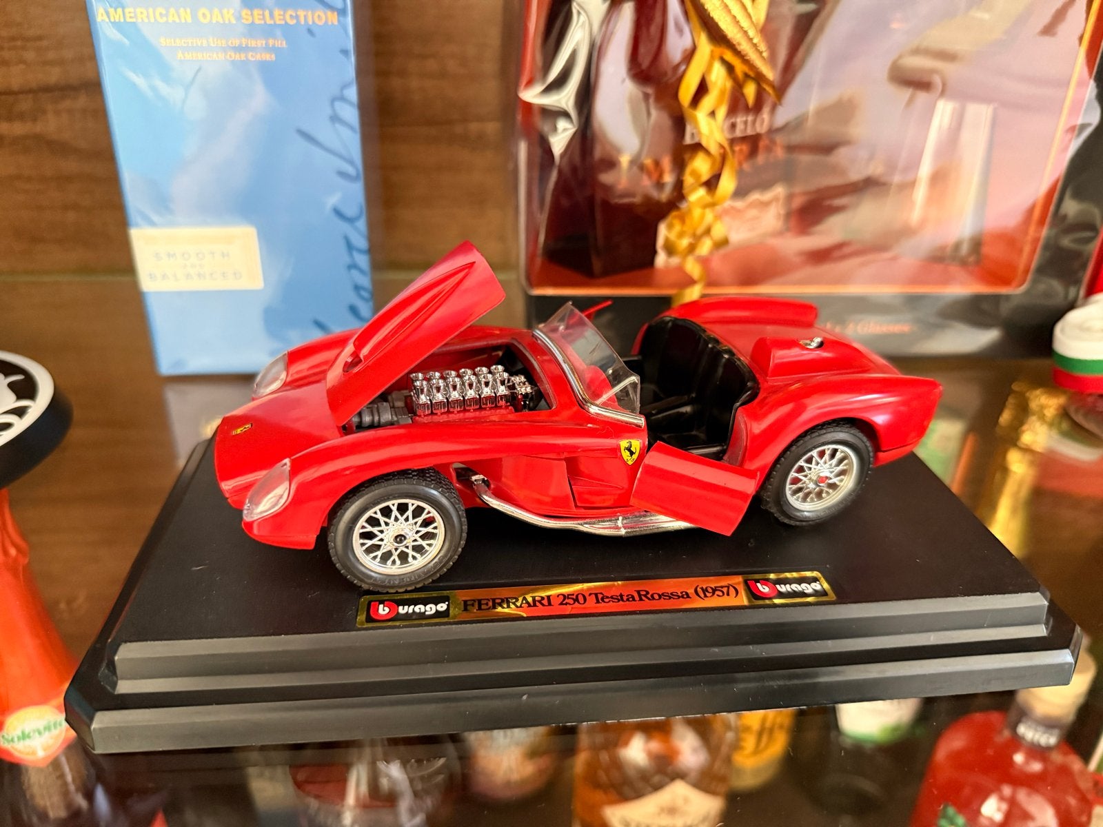 Bburago Ferrari 250 Testa Rossa (1957) - Zeer goede staat, Hobby en Vrije tijd, Ophalen of Verzenden, Zo goed als nieuw, Auto