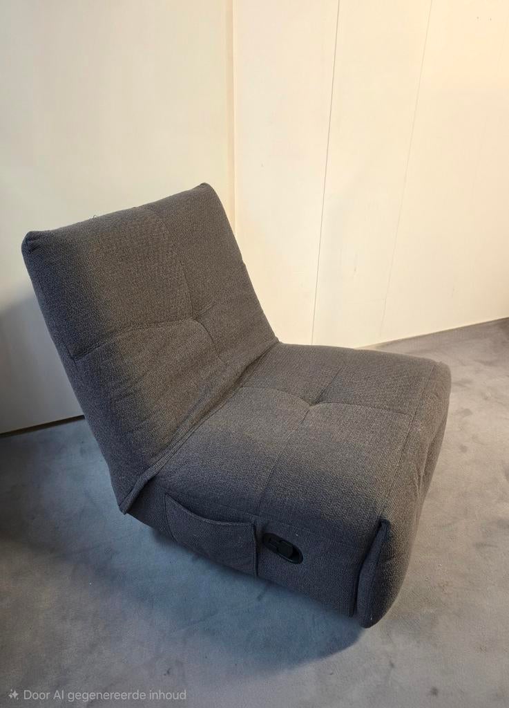 Relaxfauteuil Lazy donkergrijs. Schommel en ligstand., Ophalen, Info@meubeloutletmeppel.nl, Zo goed als nieuw, Meubel Outlet Meppel
