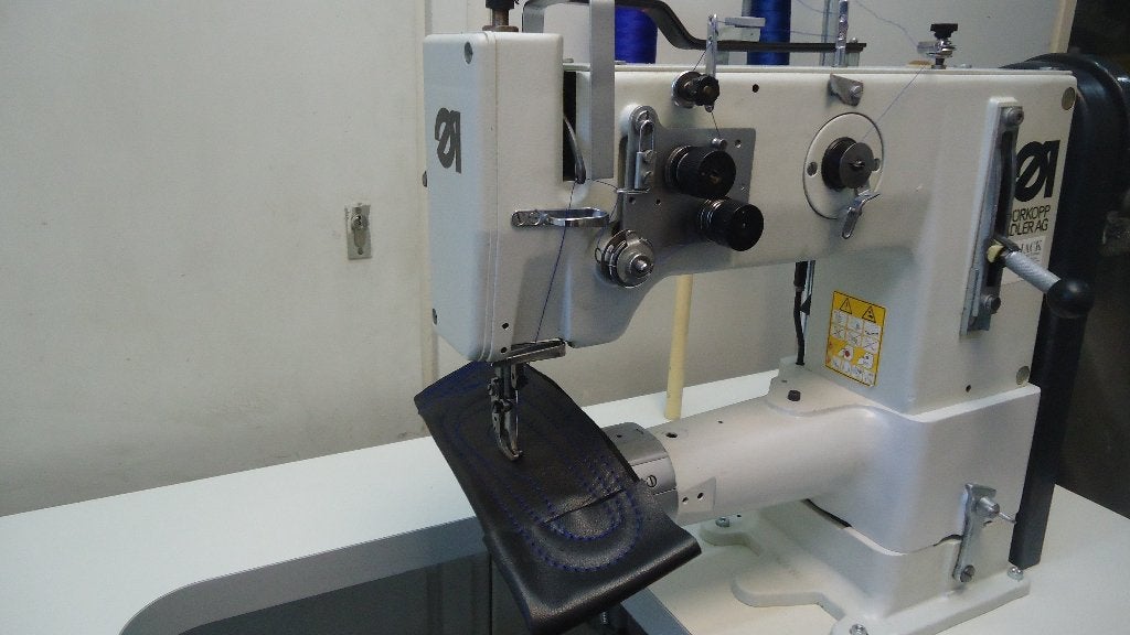 Industrie Naaimachine Durkopp/ Adler vrije arm 3 Voudig Trns, Hobby en Vrije tijd, Naaimachines en Toebehoren, Overige merken